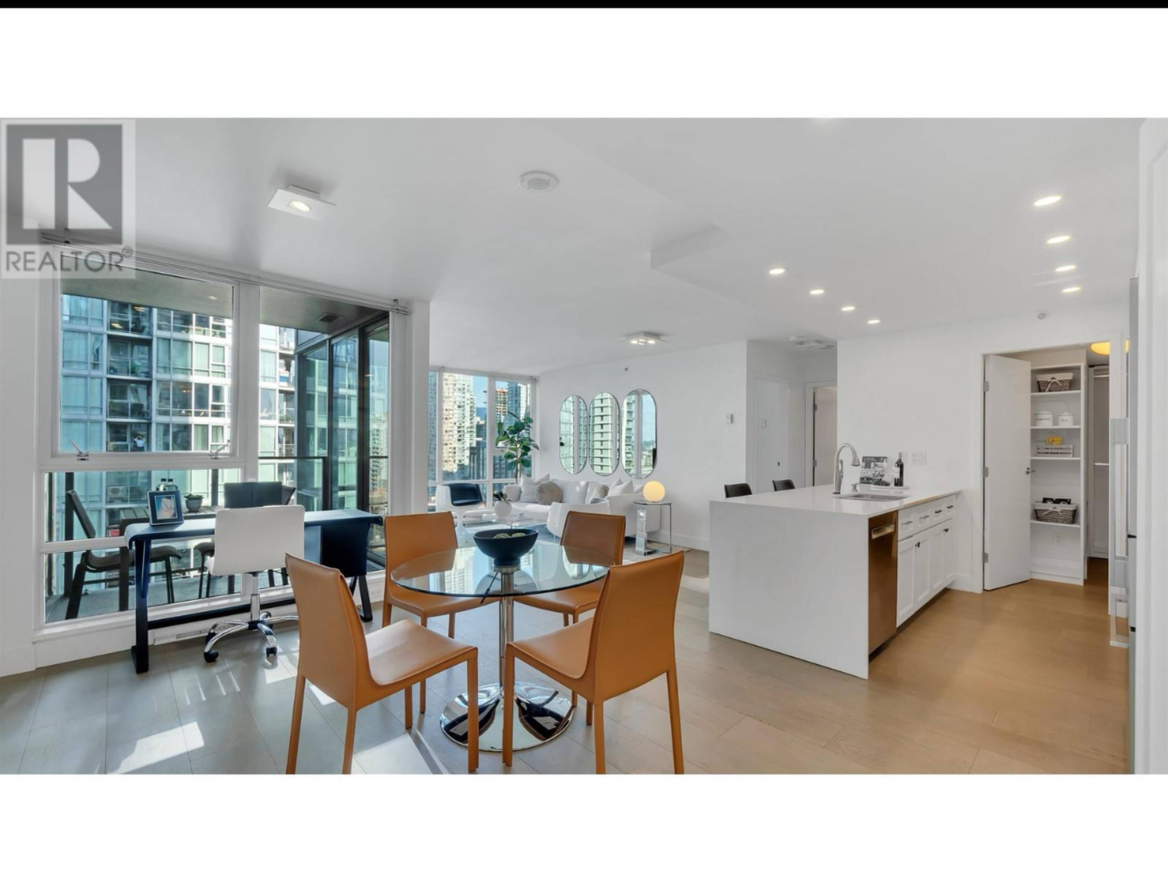 1 ch.  · 1 s. de bains for rent $3,200 / mois