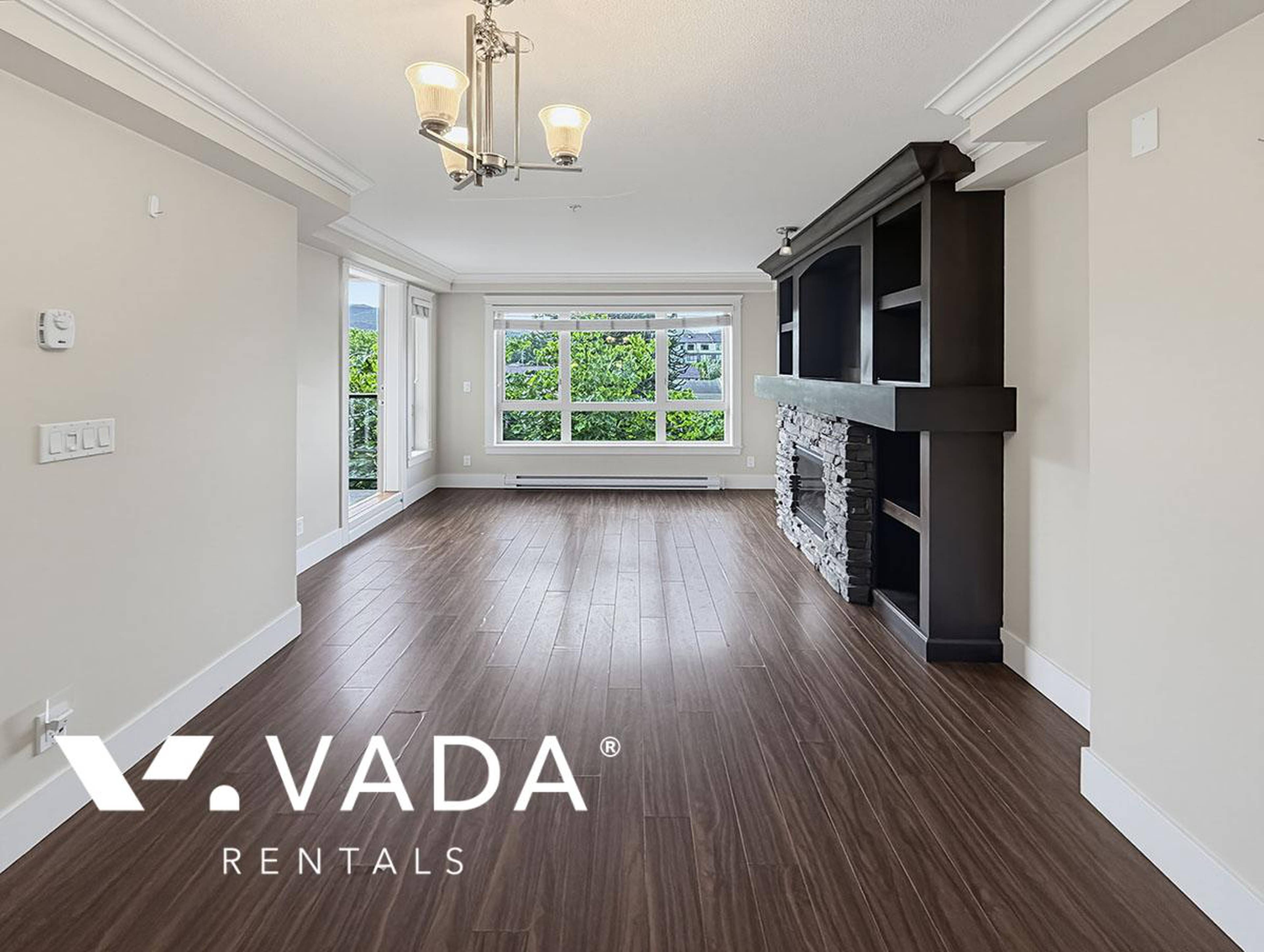 2 ch.  · 2 s. de bains for rent $2,500 / mois