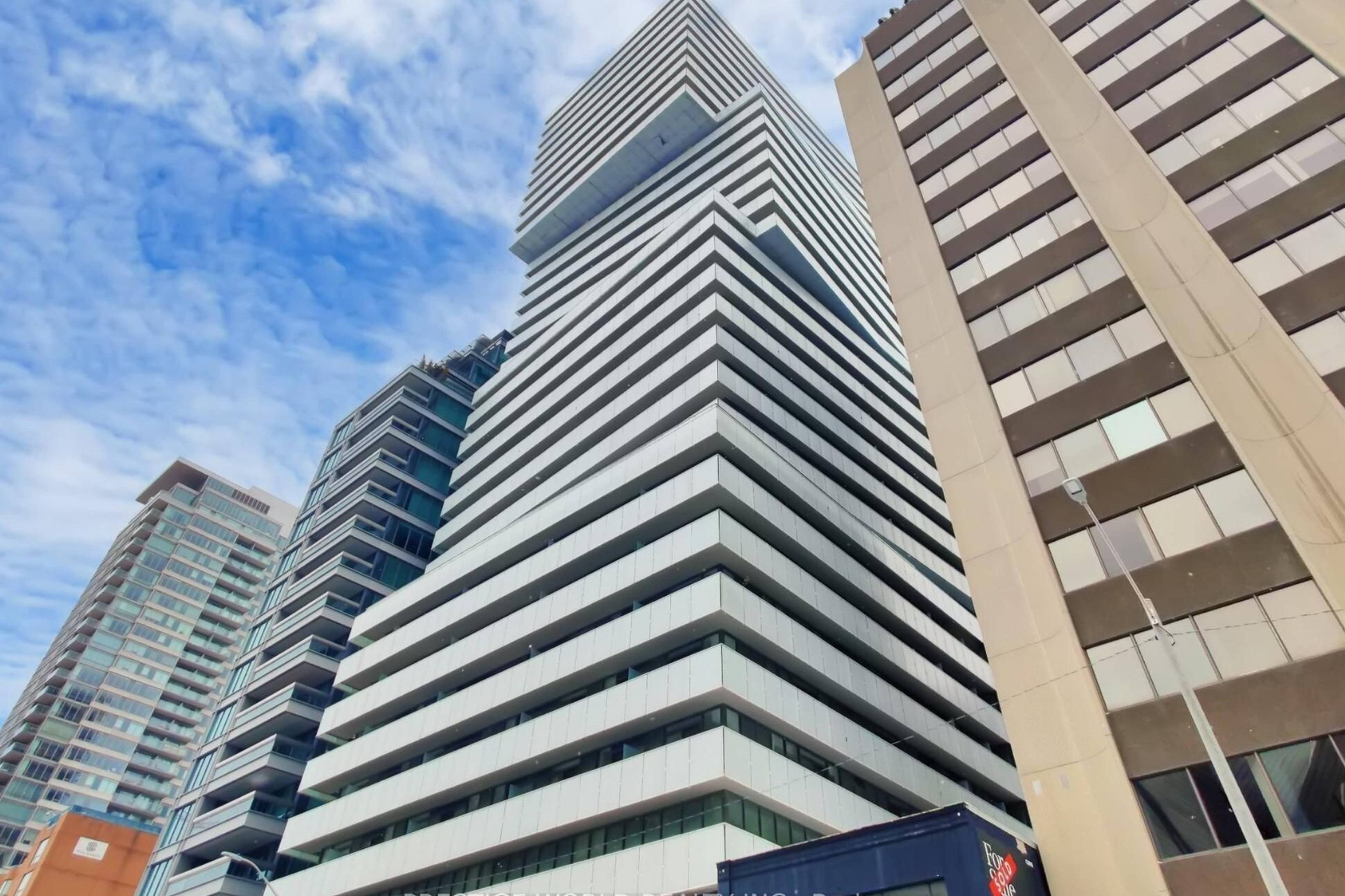 2 室  · 1 卫 for rent $1,880 / 月