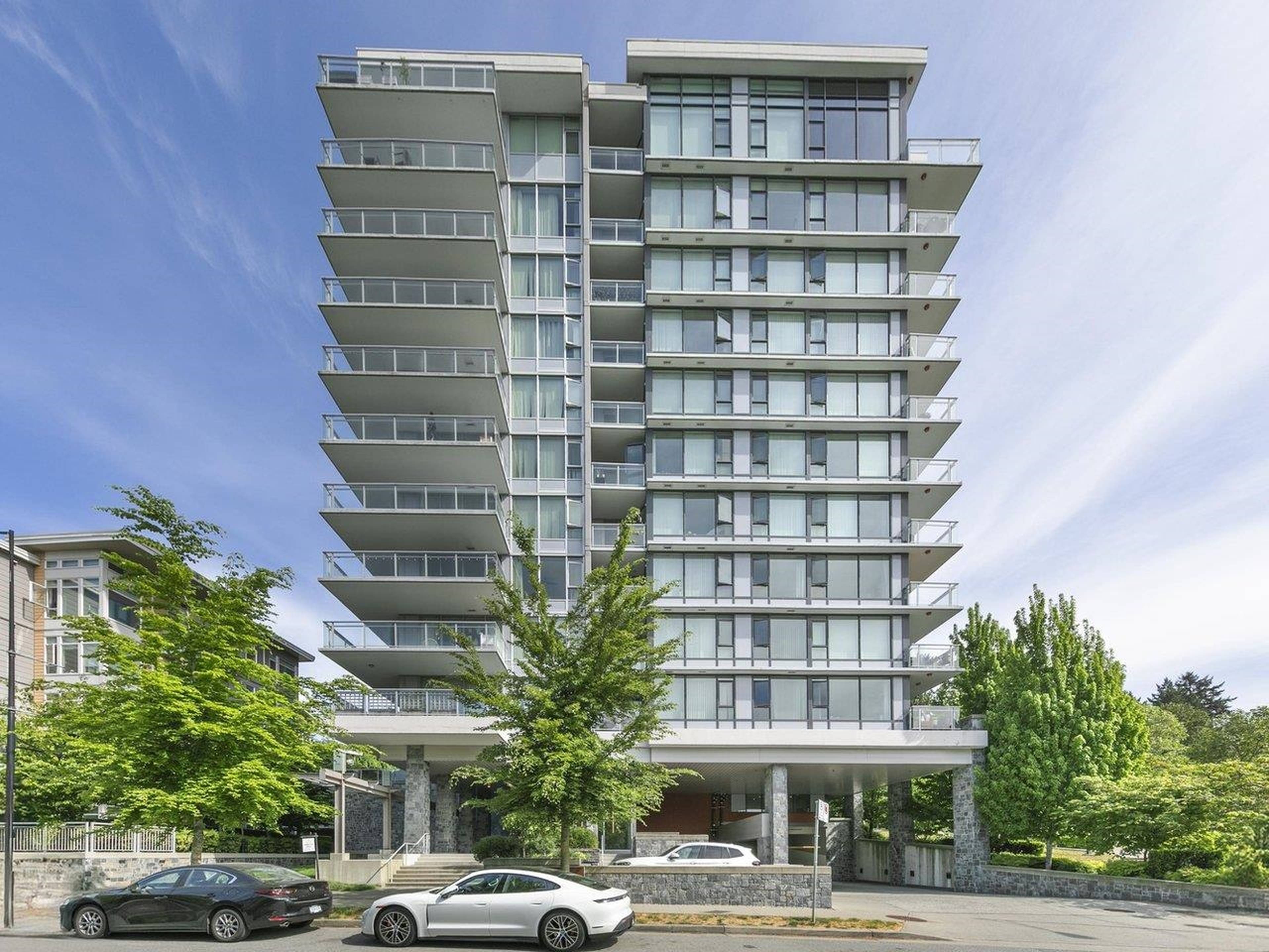 1 ch.  · 1 s. de bains for rent $1,900 / mois