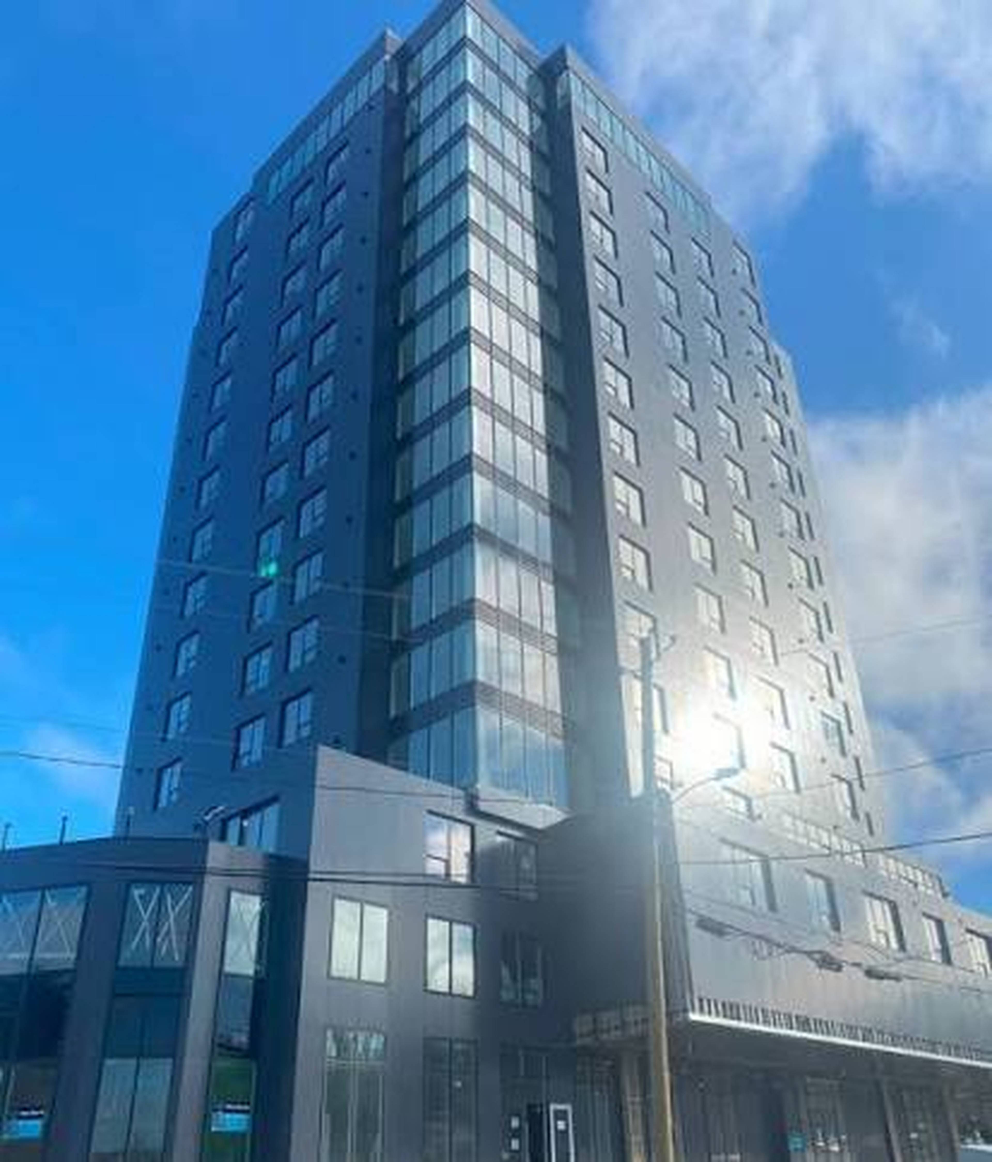 1 ch.  · 1 s. de bains for rent $1,200 / mois