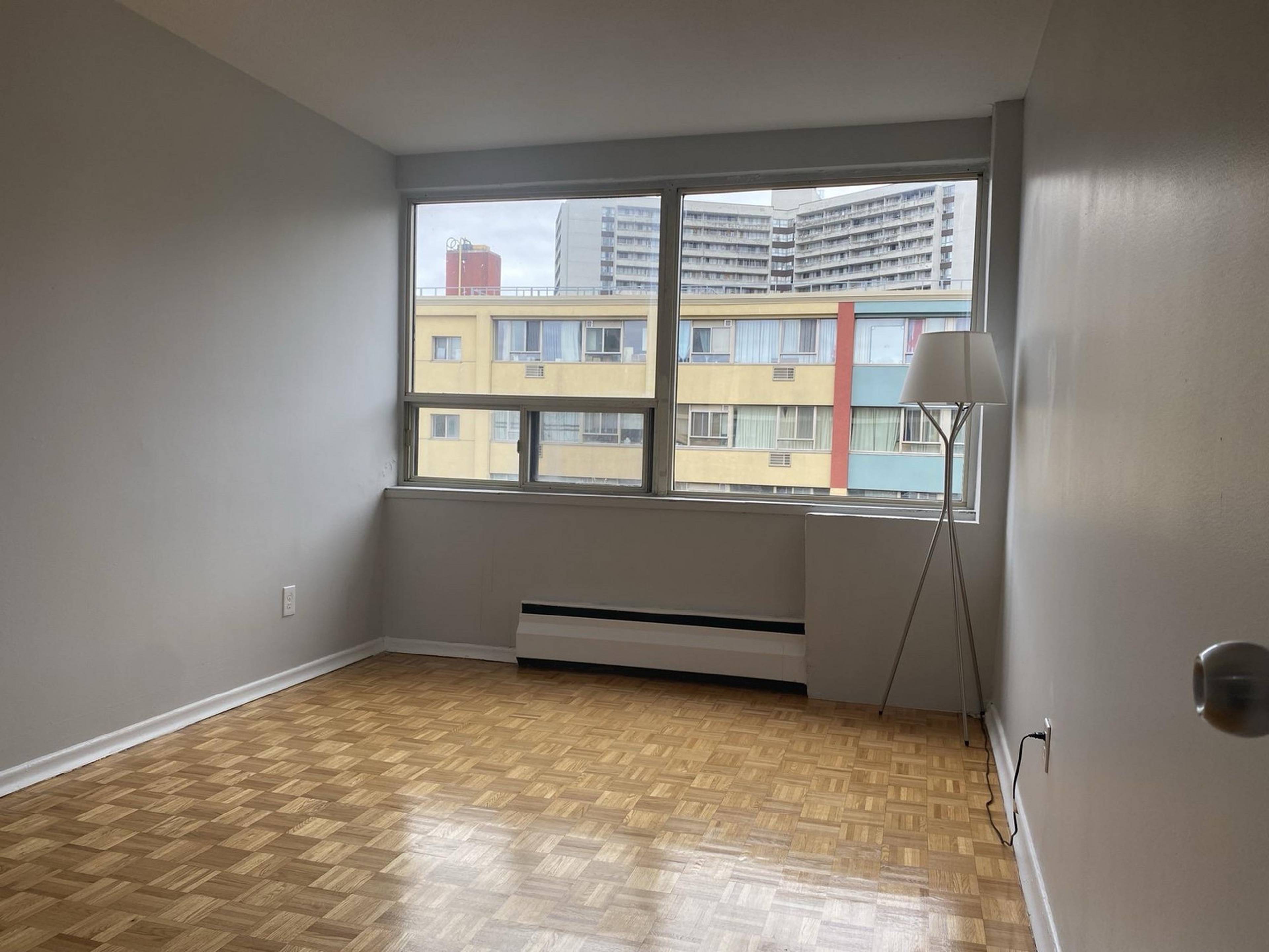 1 ch.  · 1 s. de bains for rent $1,749+ / mois