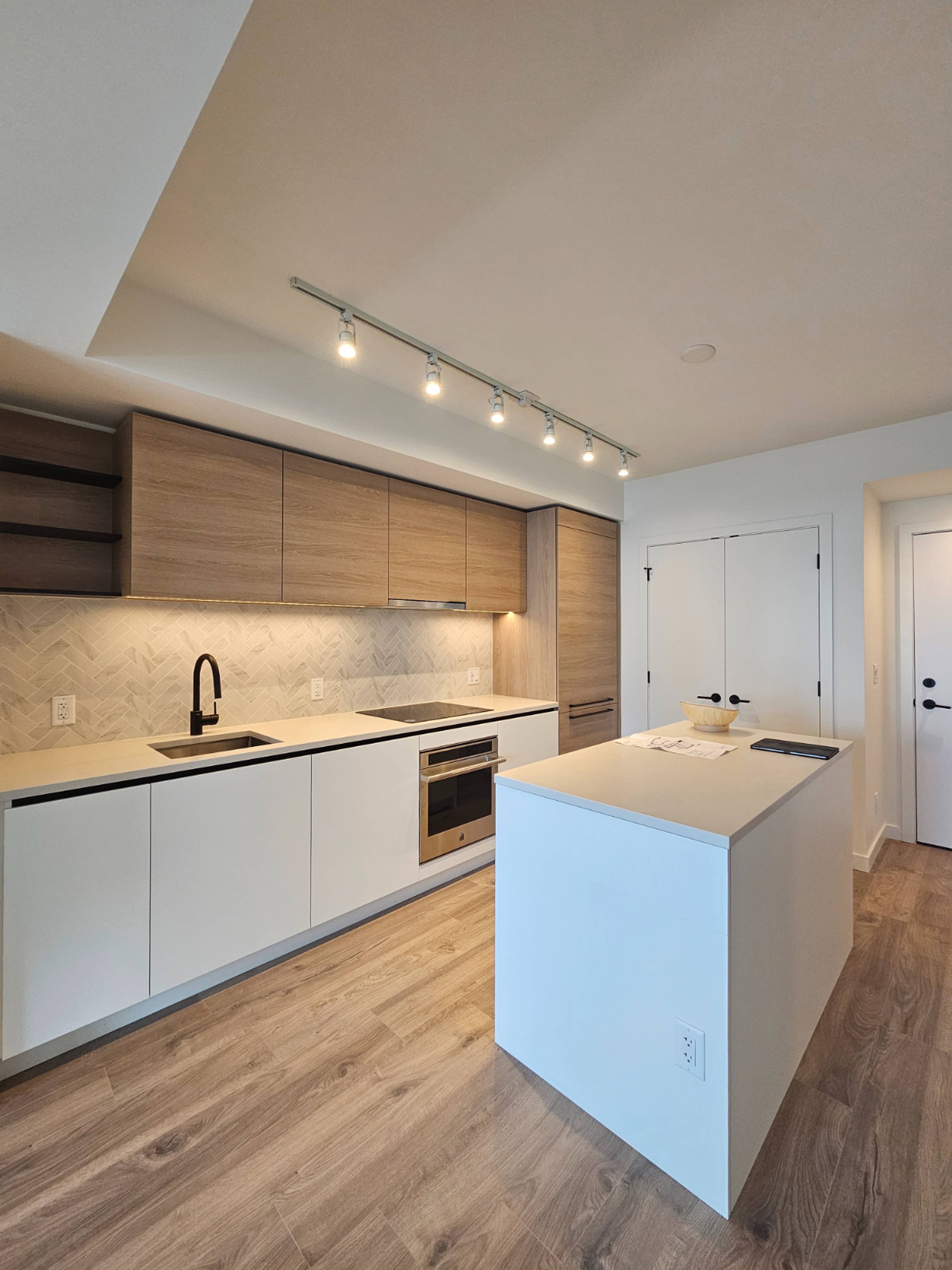 2 Bed  · 2 Bath for rent $2,400 / month