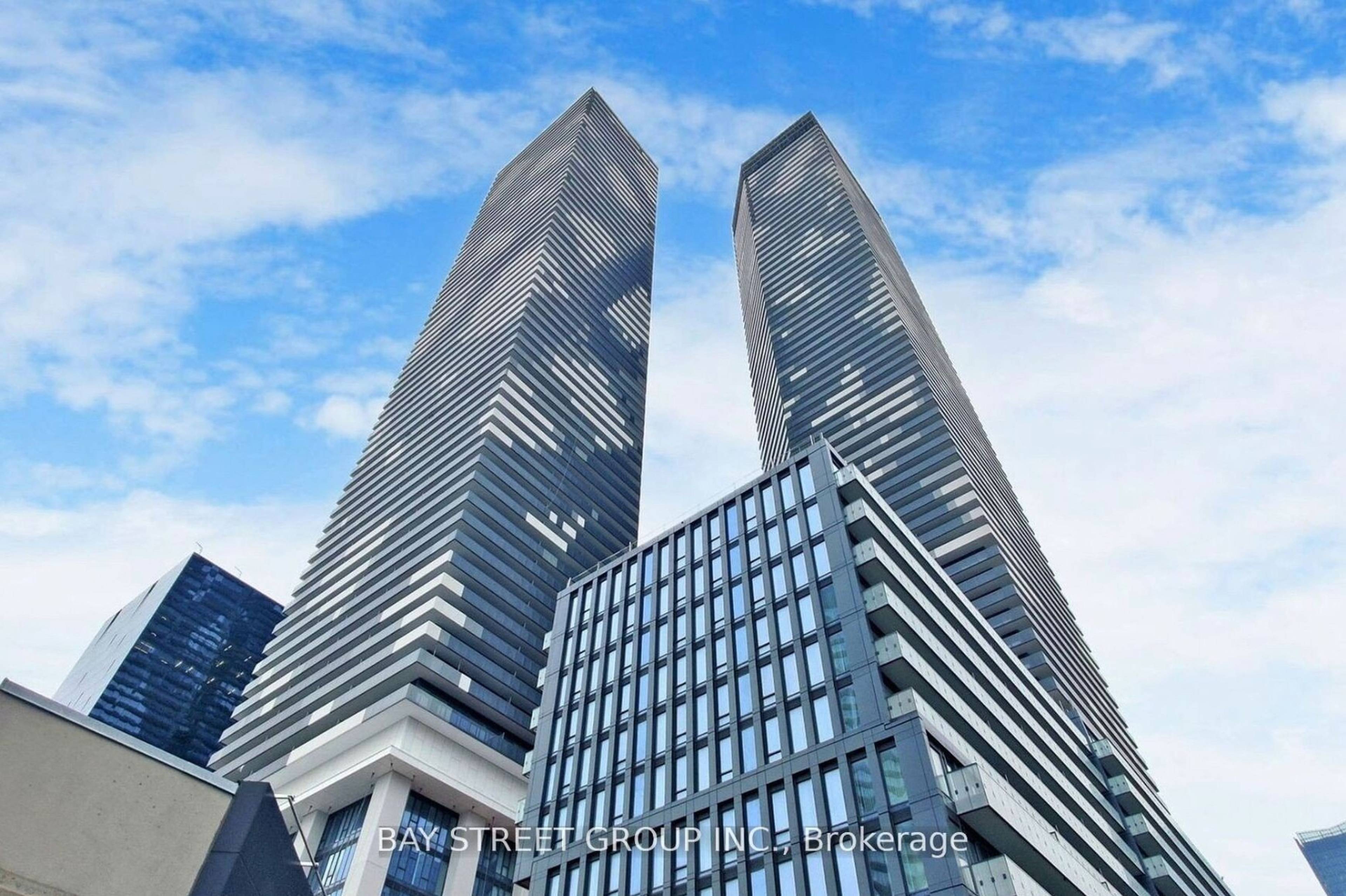 1 ch.  · 1 s. de bains for rent $1,200 / mois