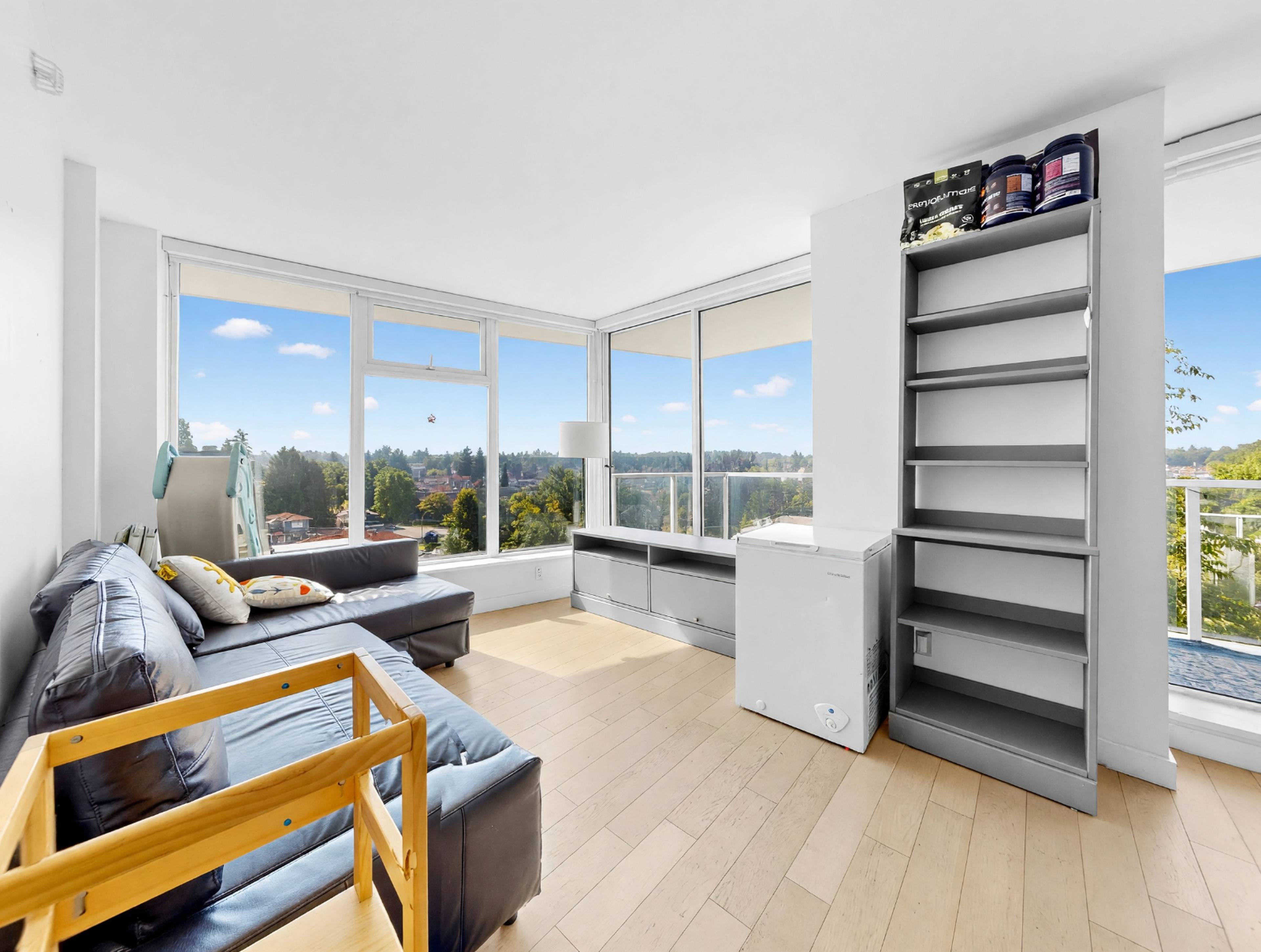 2 ch.  · 2 s. de bains for rent $2,800 / mois
