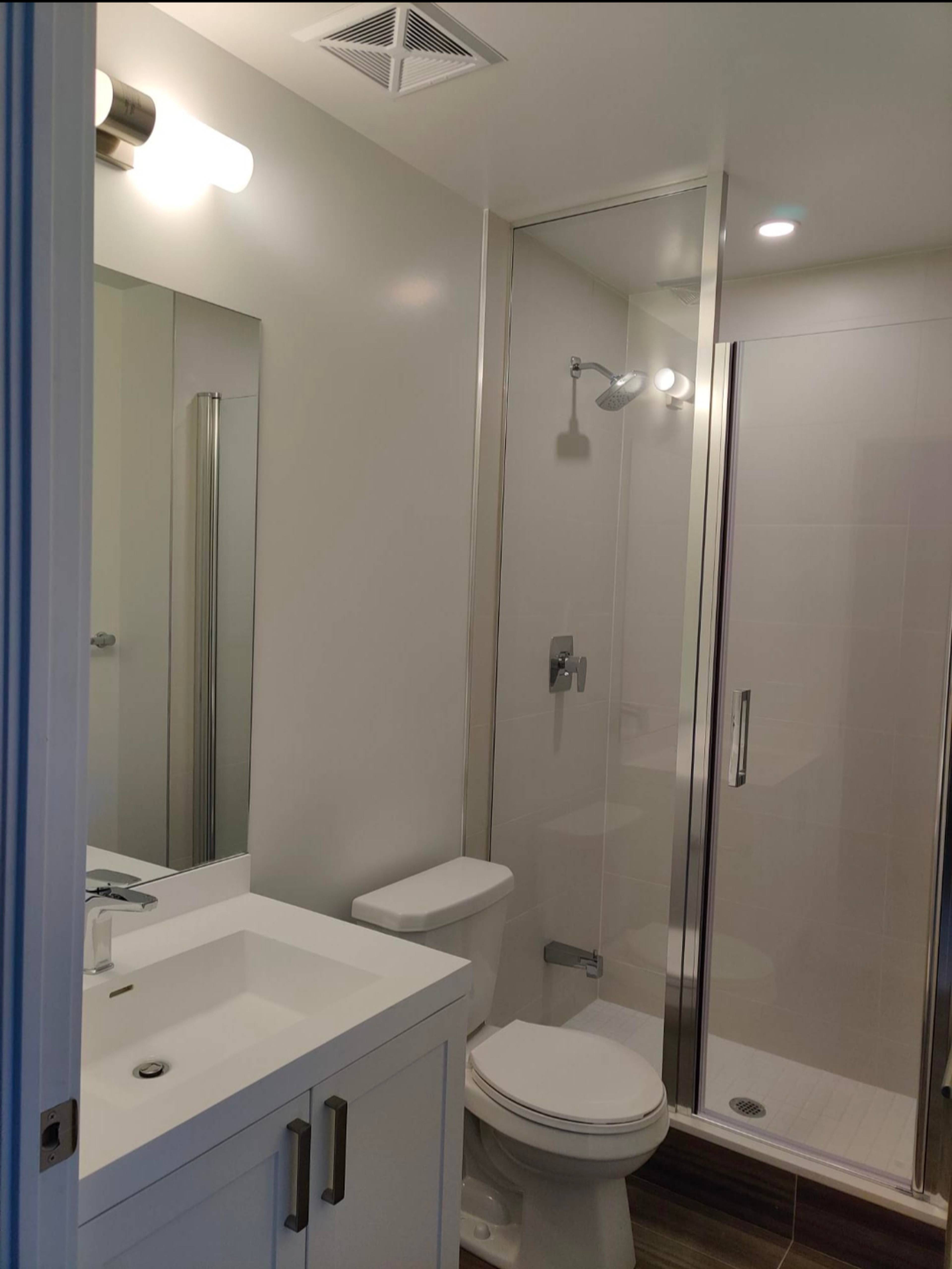 2 室  · 2 卫 for rent $2,450 / 月
