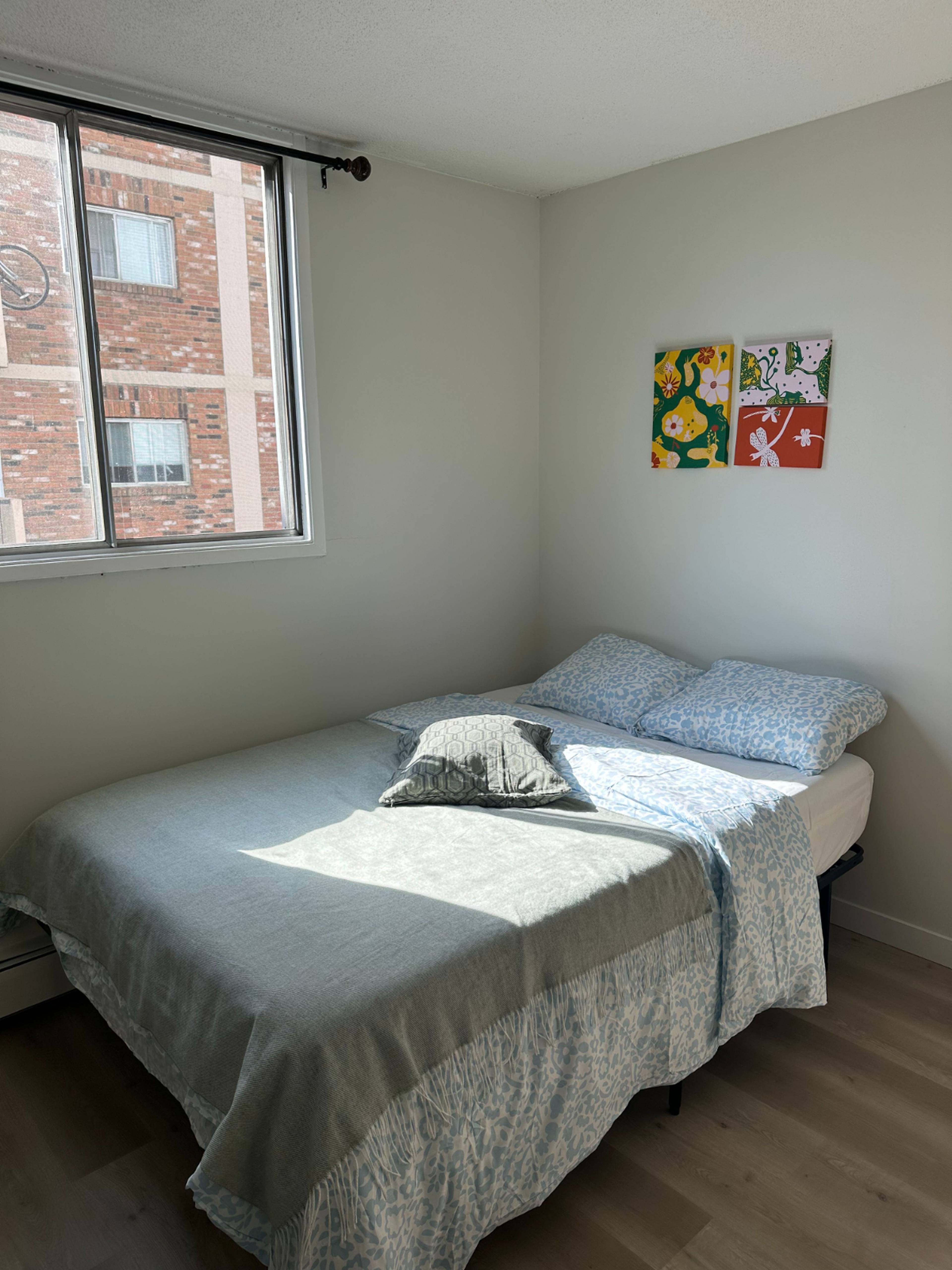 Room for rent $900 / month