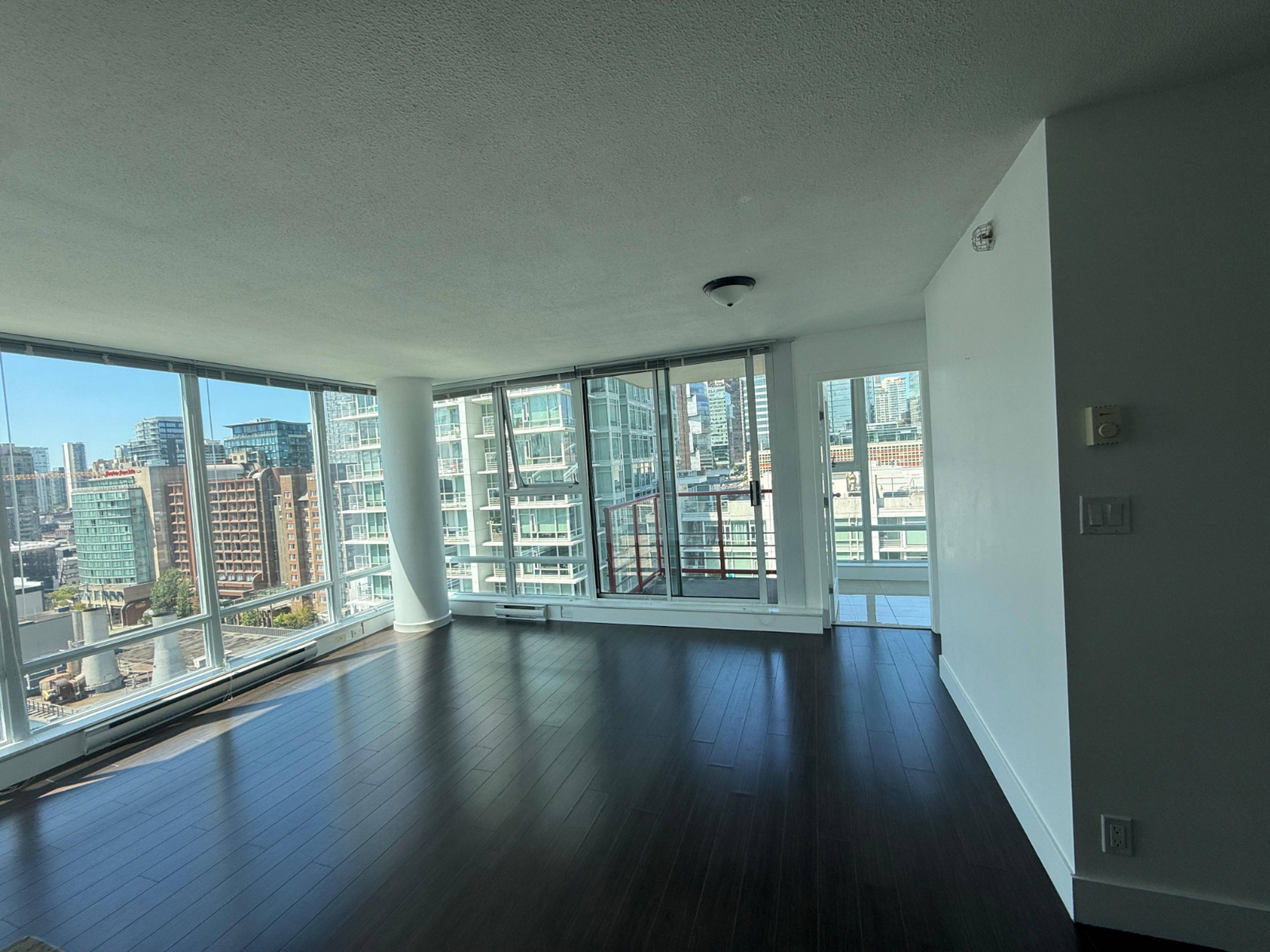 2 室  · 2 卫 for rent $3,600 / 月