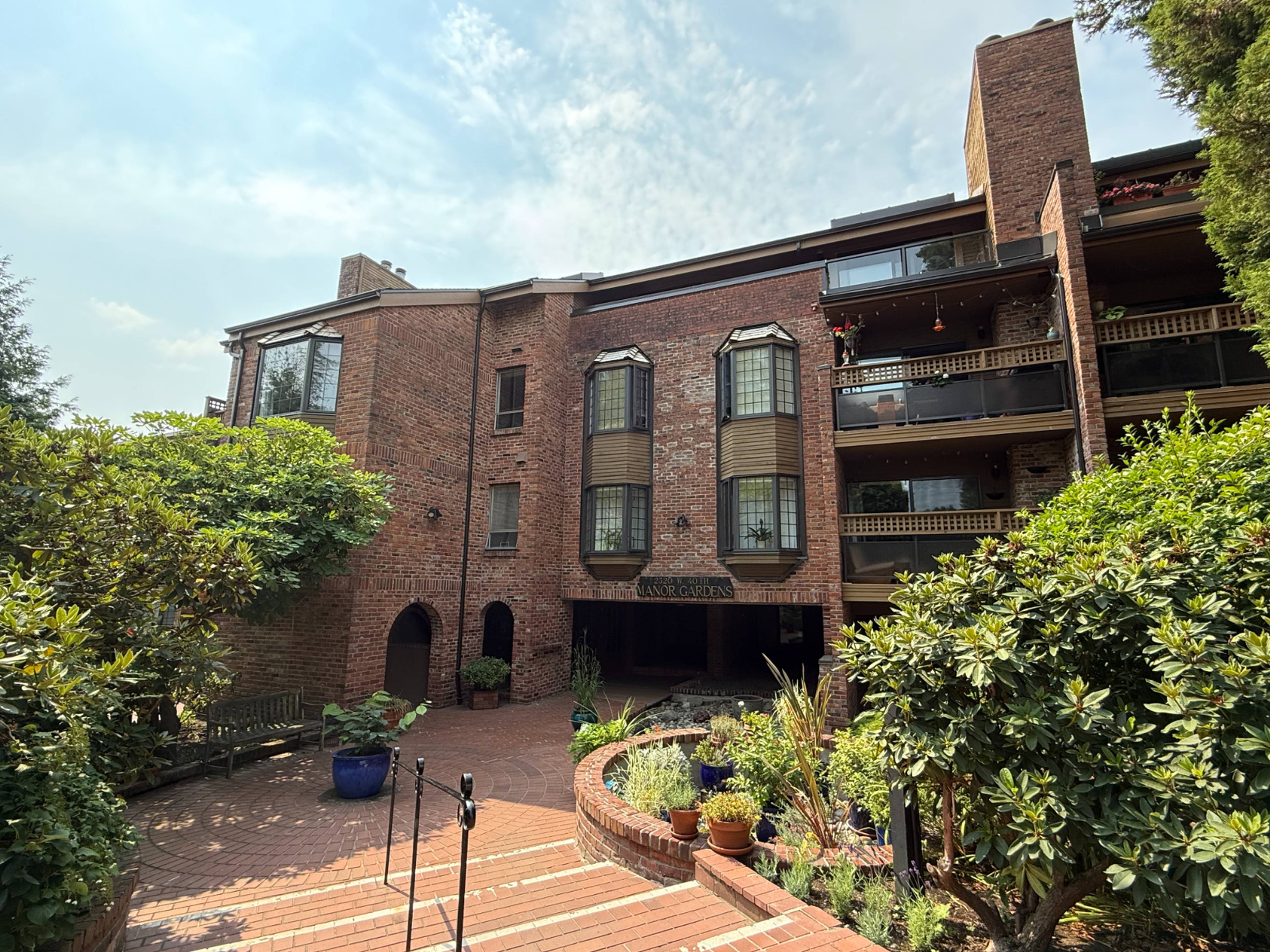 1 室  · 1 卫 for rent $2,000 / 月