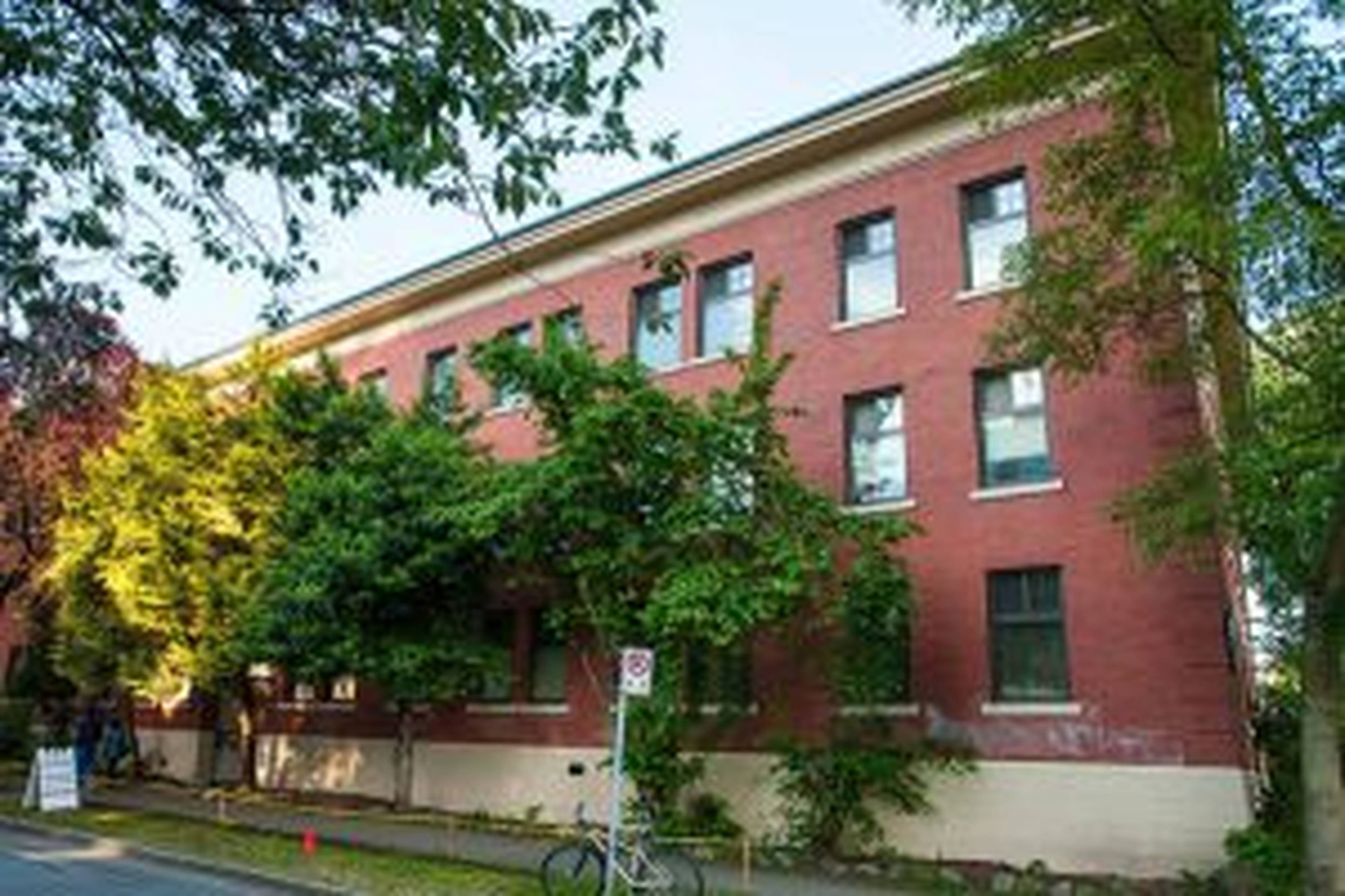 2 Bed  · 1 Bath for rent $2,600 / month