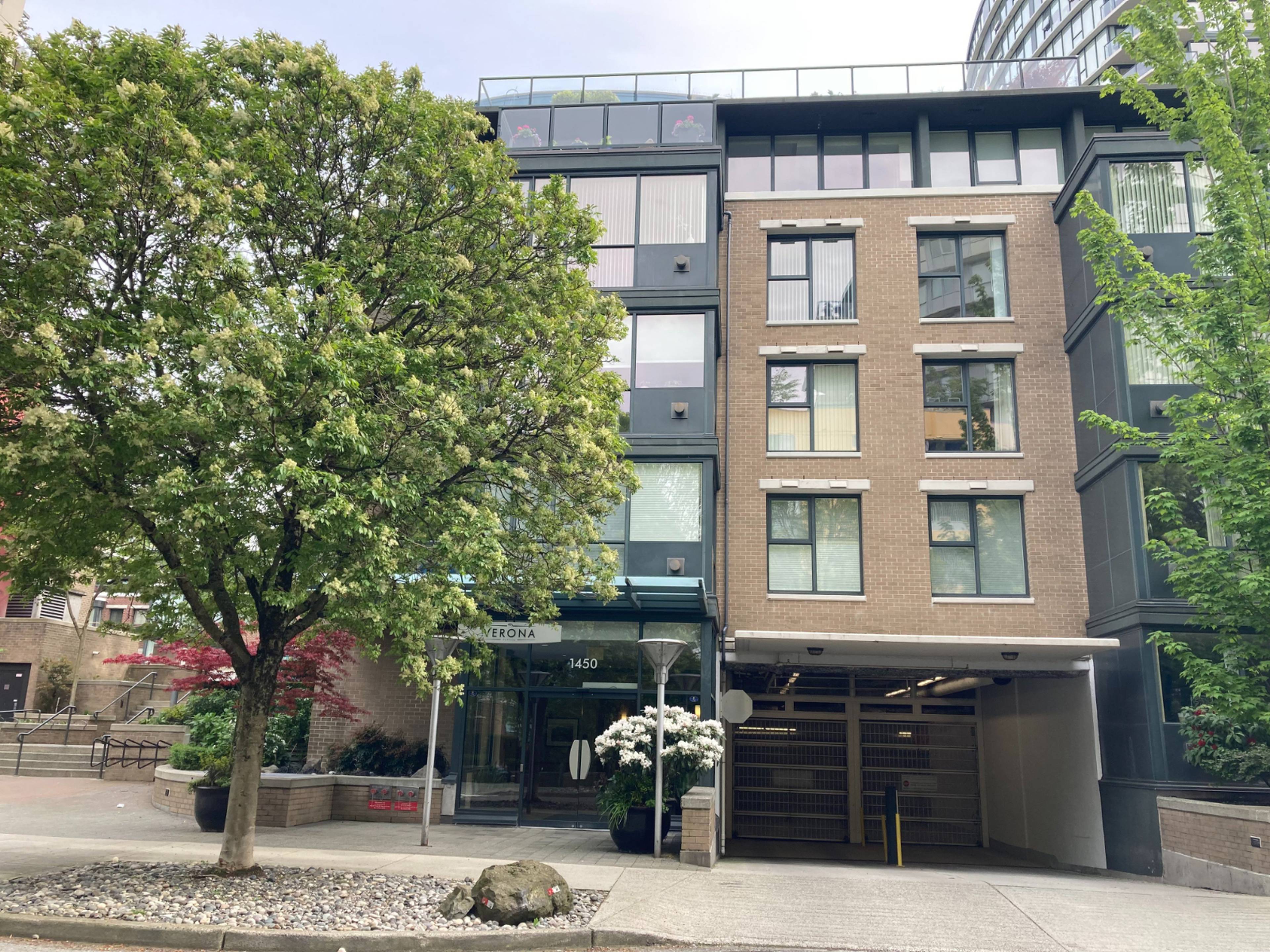 2 Bed  · 2 Bath for rent $4,400 / month