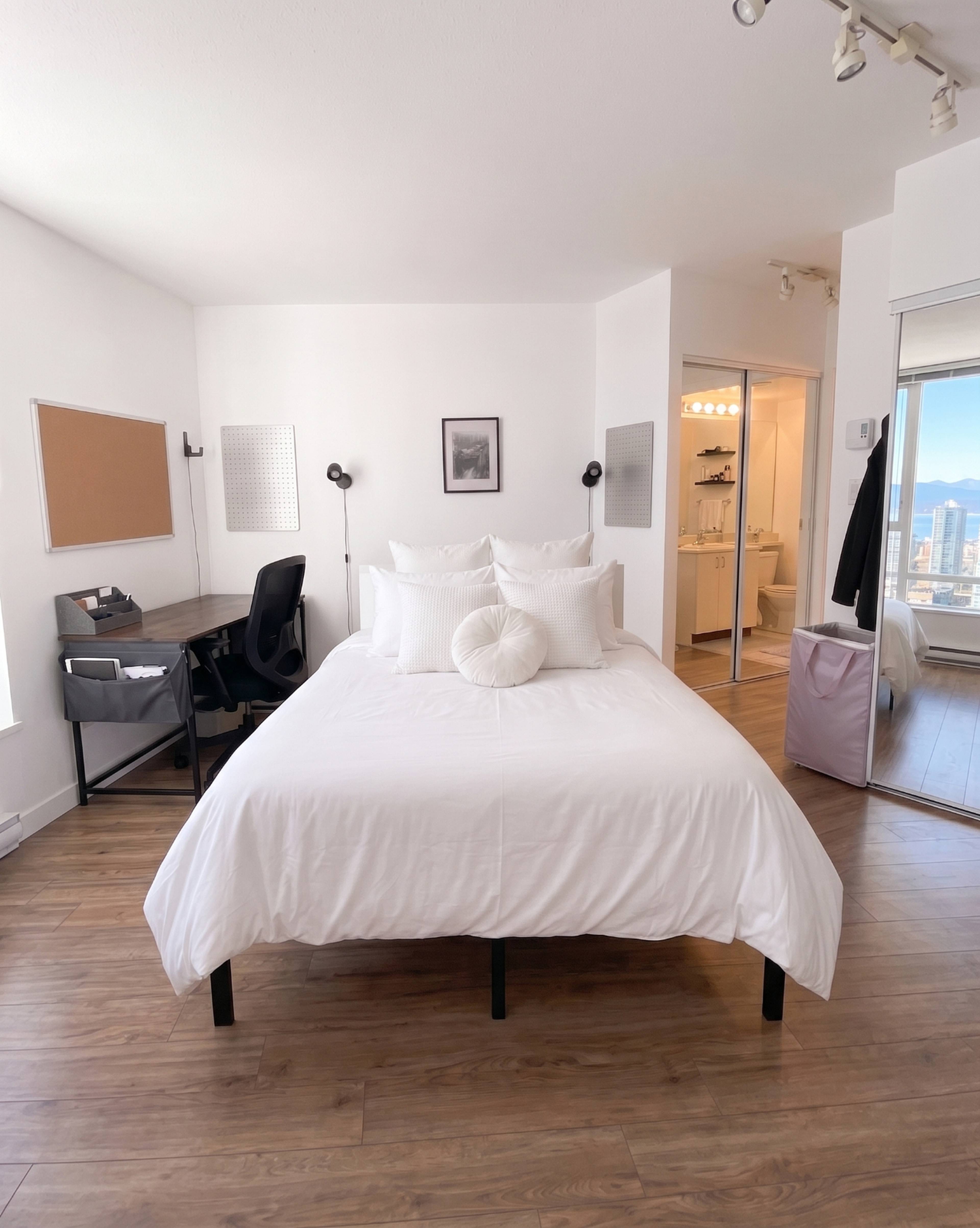 Room for rent $2,100 / month