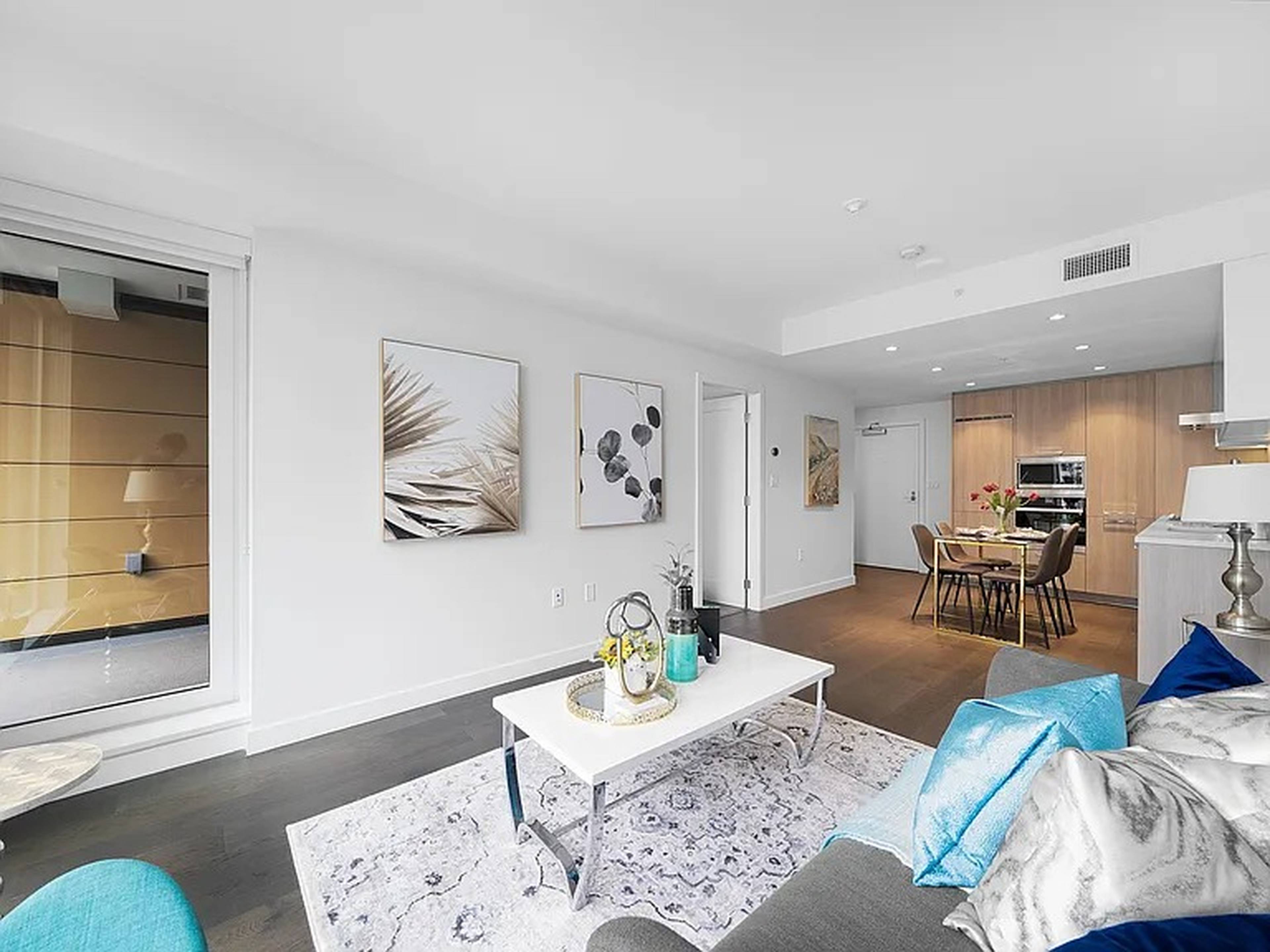 1 ch.  · 1 s. de bains for rent $1,650 / mois