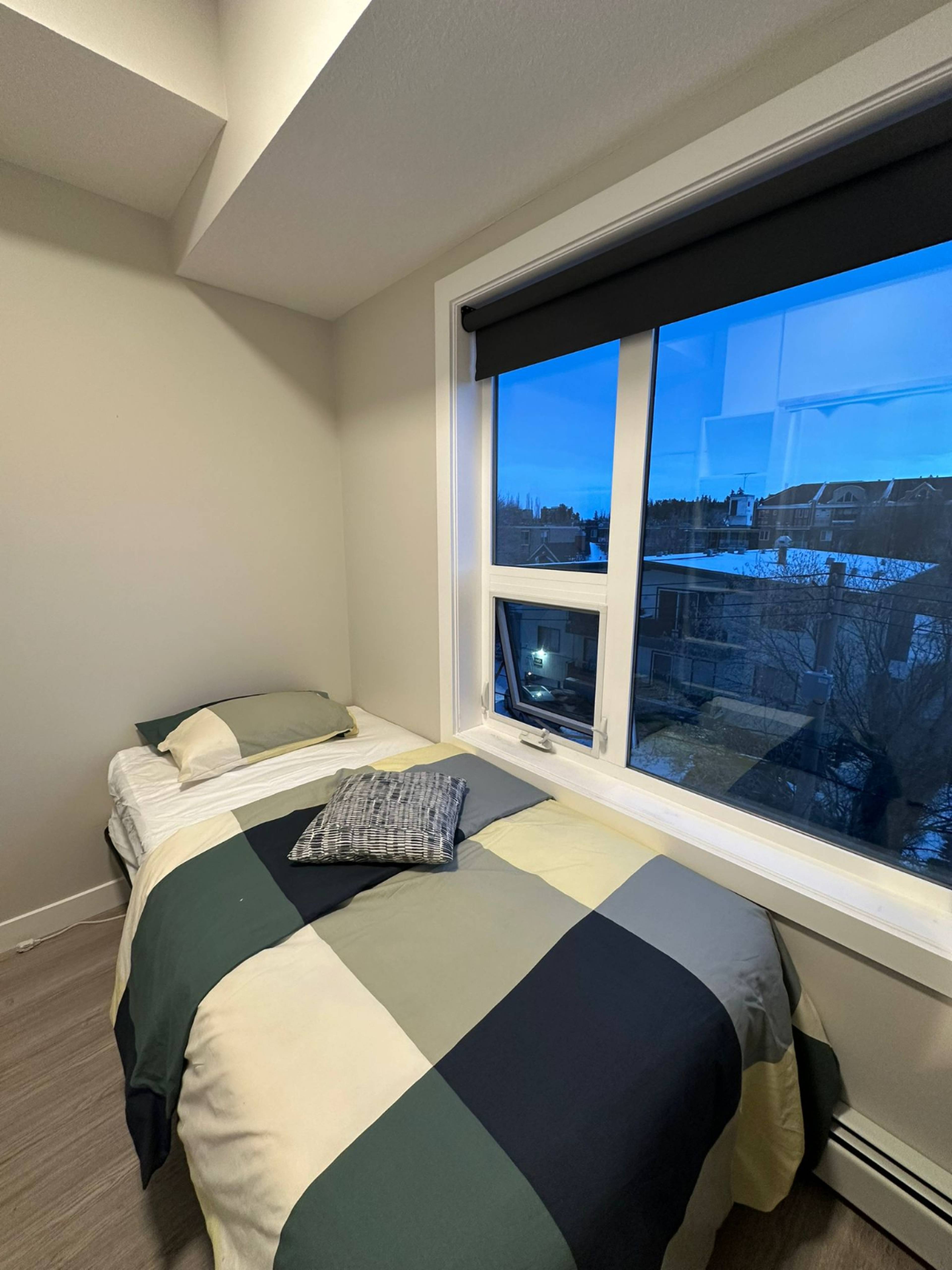 Room for rent $730 / month