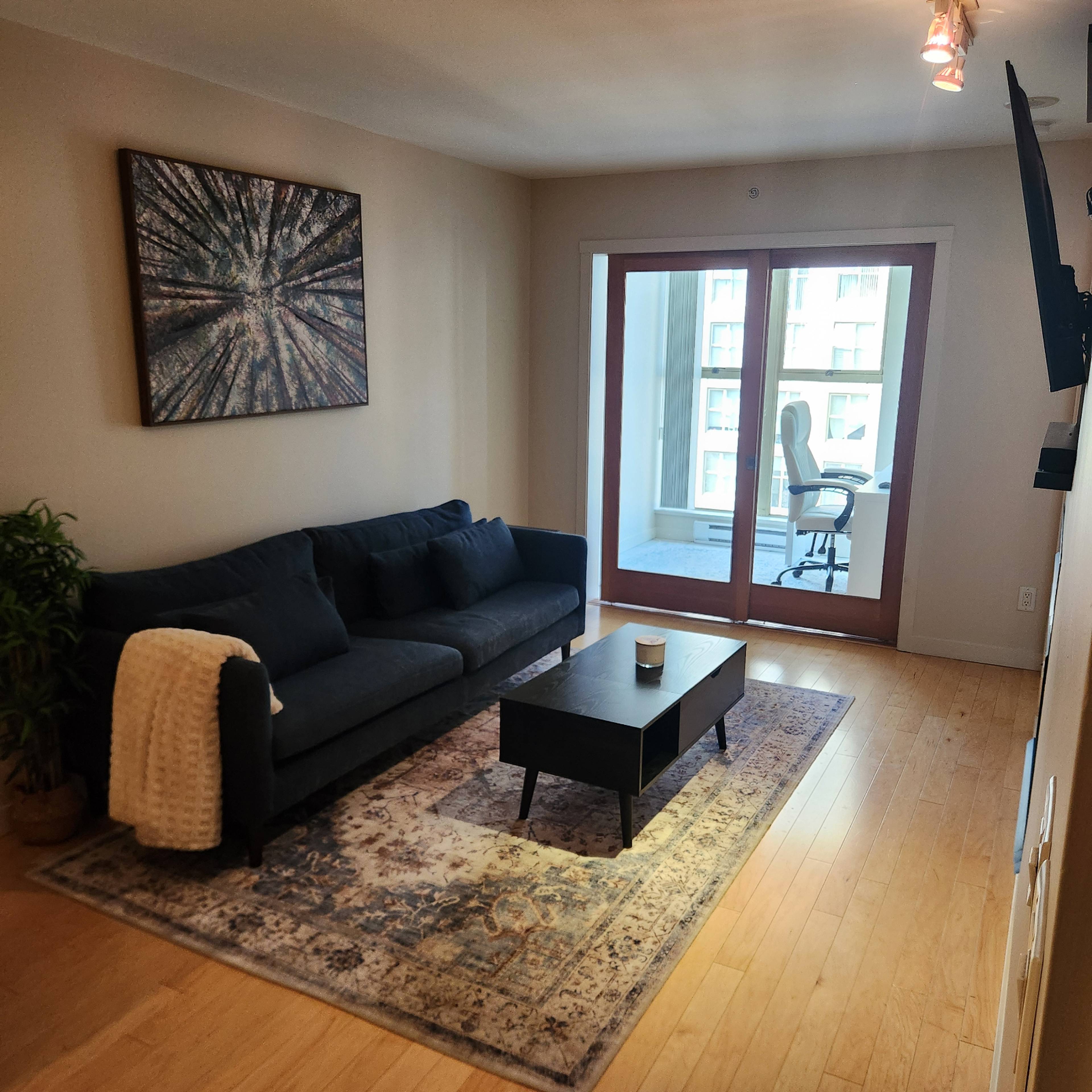 1 室  · 1 卫 for rent $2,700 / 月