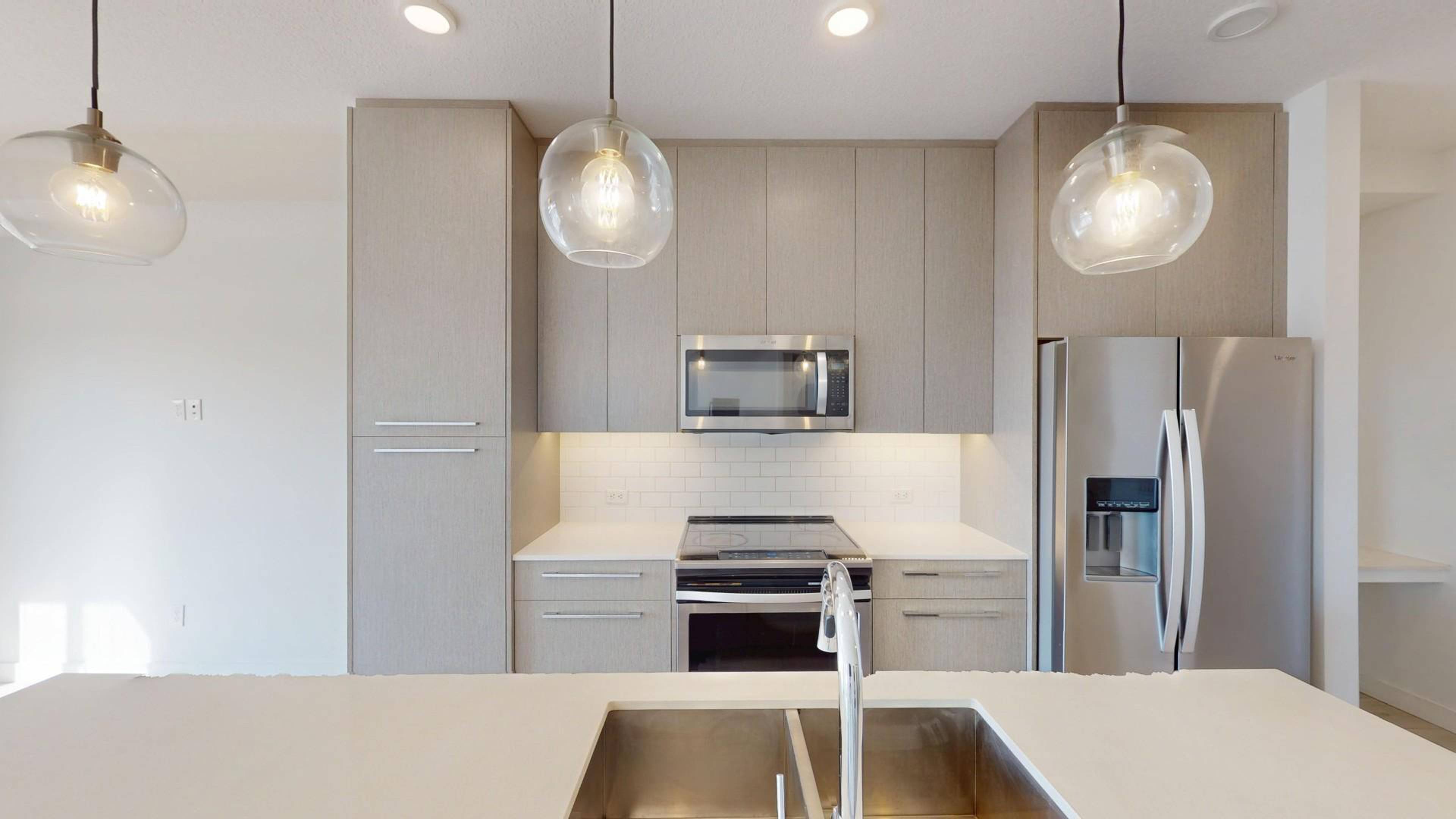 2 Bed  · 2 Bath for rent $1,600 / month