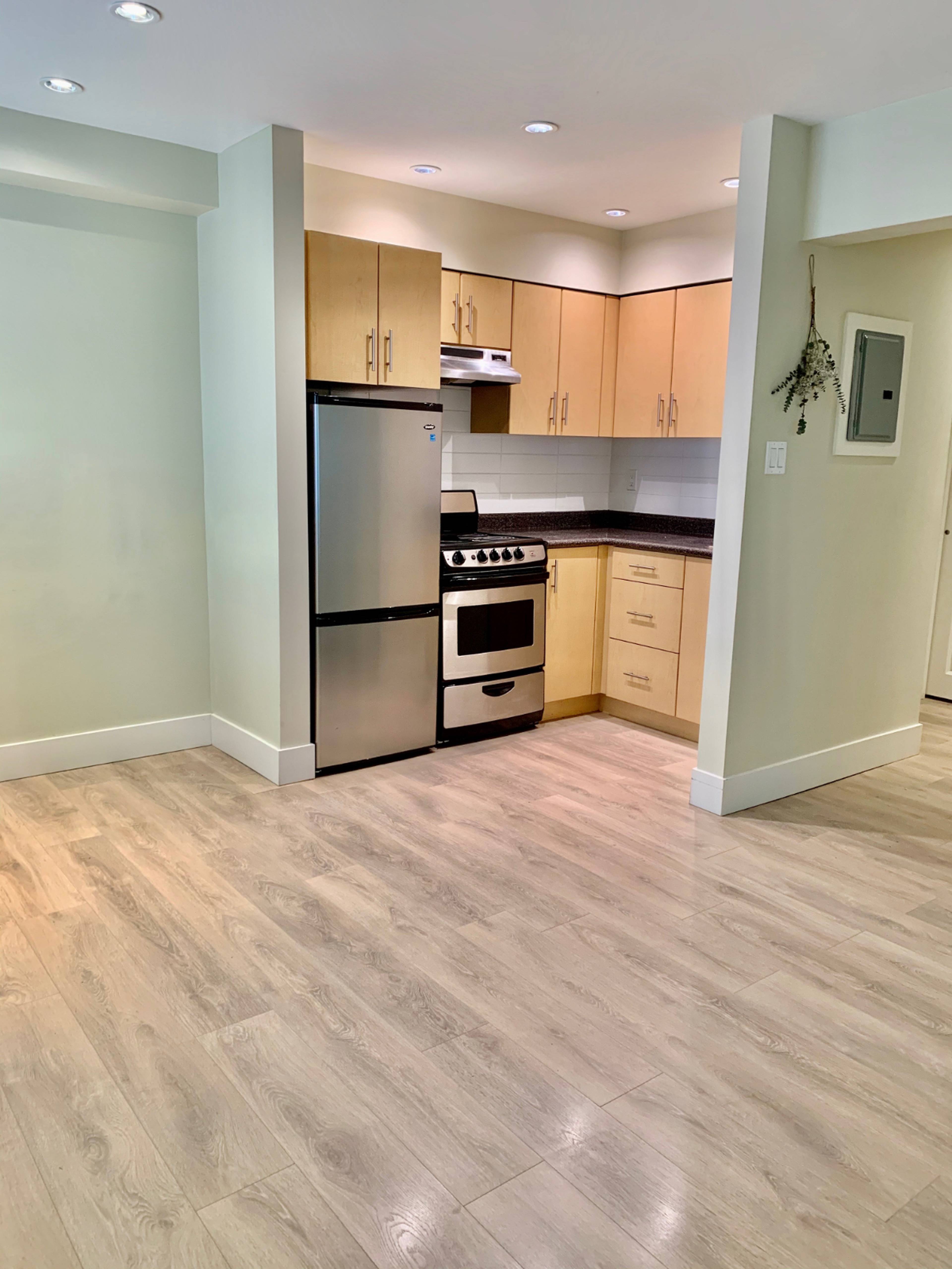 1 室  · 1 卫 for rent $1,880 / 月