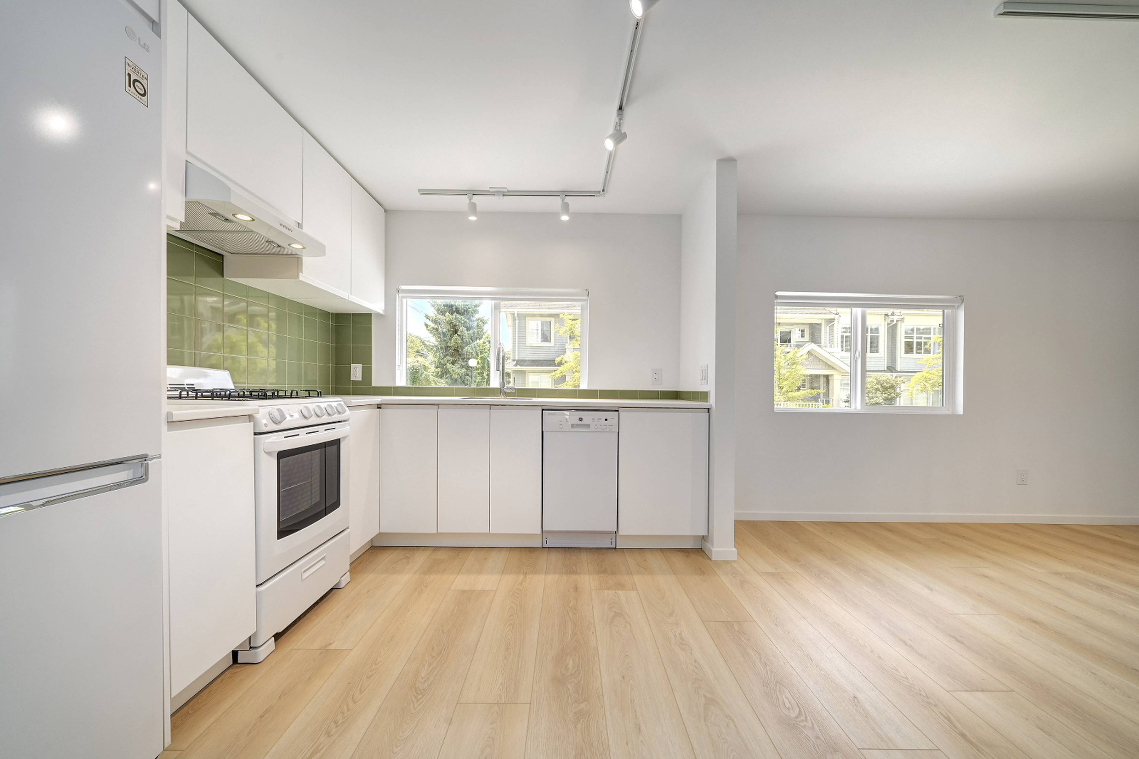 1 ch.  · 1 s. de bains for rent $1,675 / mois