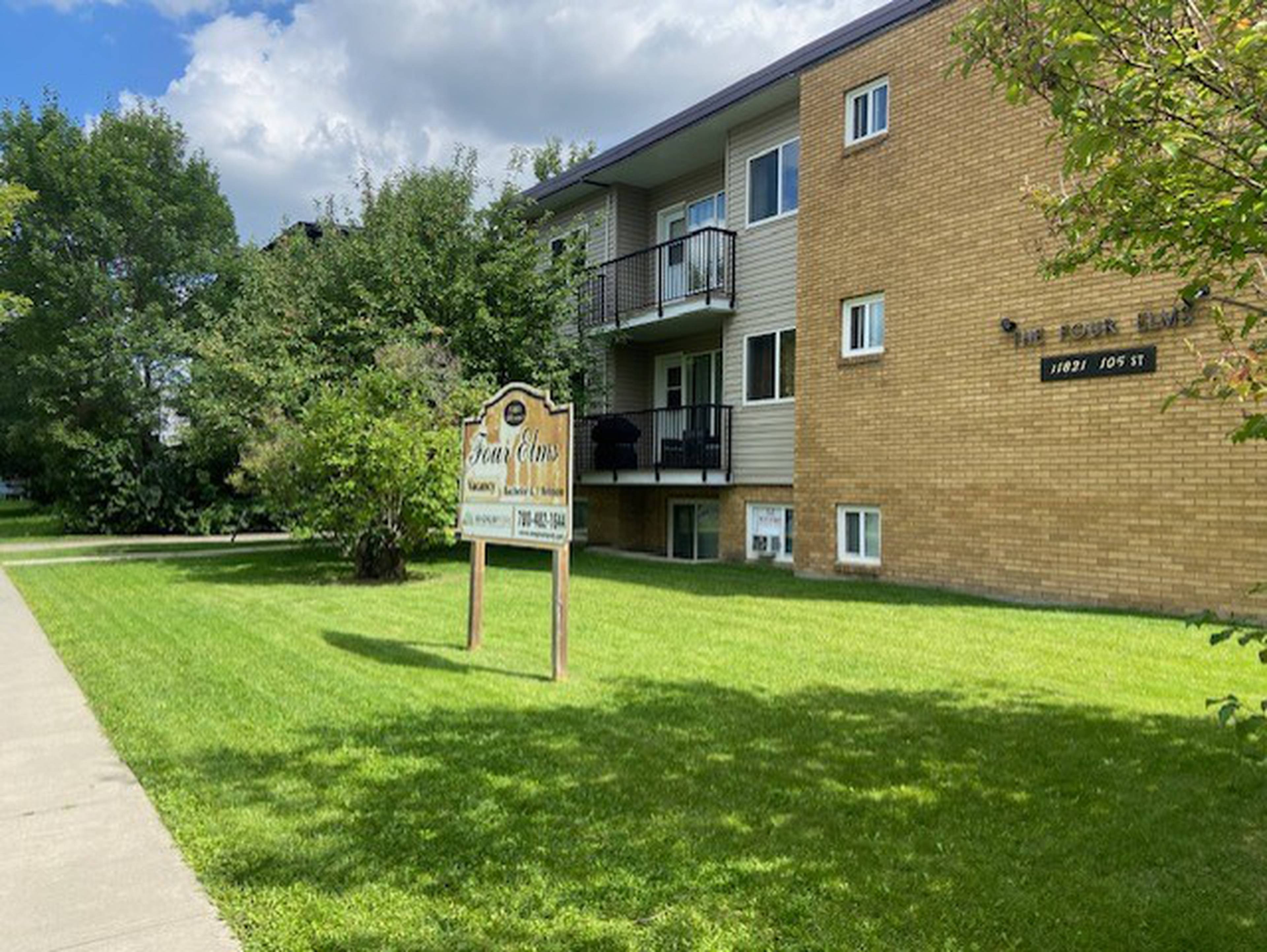 1 ch.  · 1 s. de bains for rent $1,058 / mois