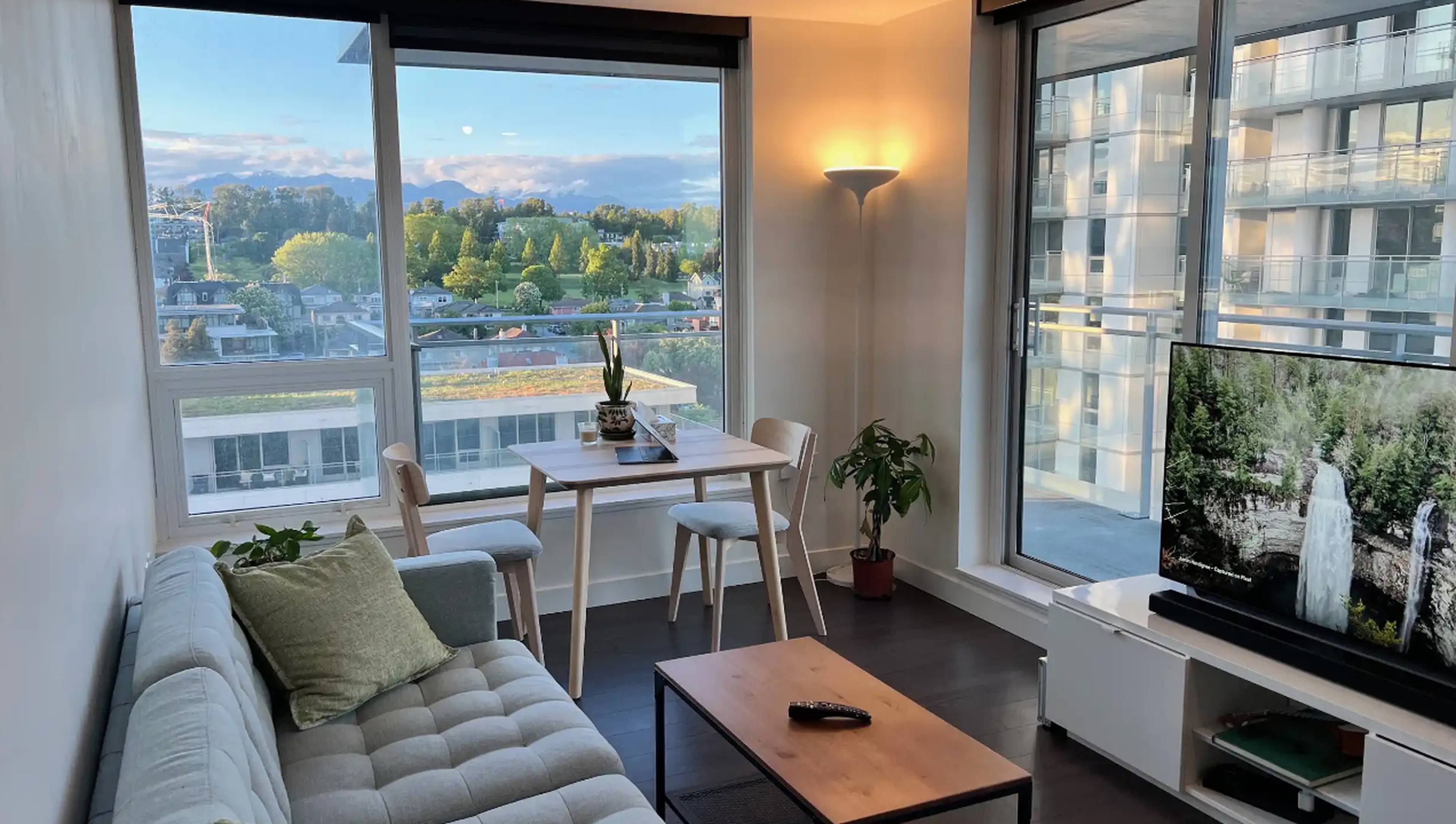 2 ch.  · 2 s. de bains for rent $3,400 / mois