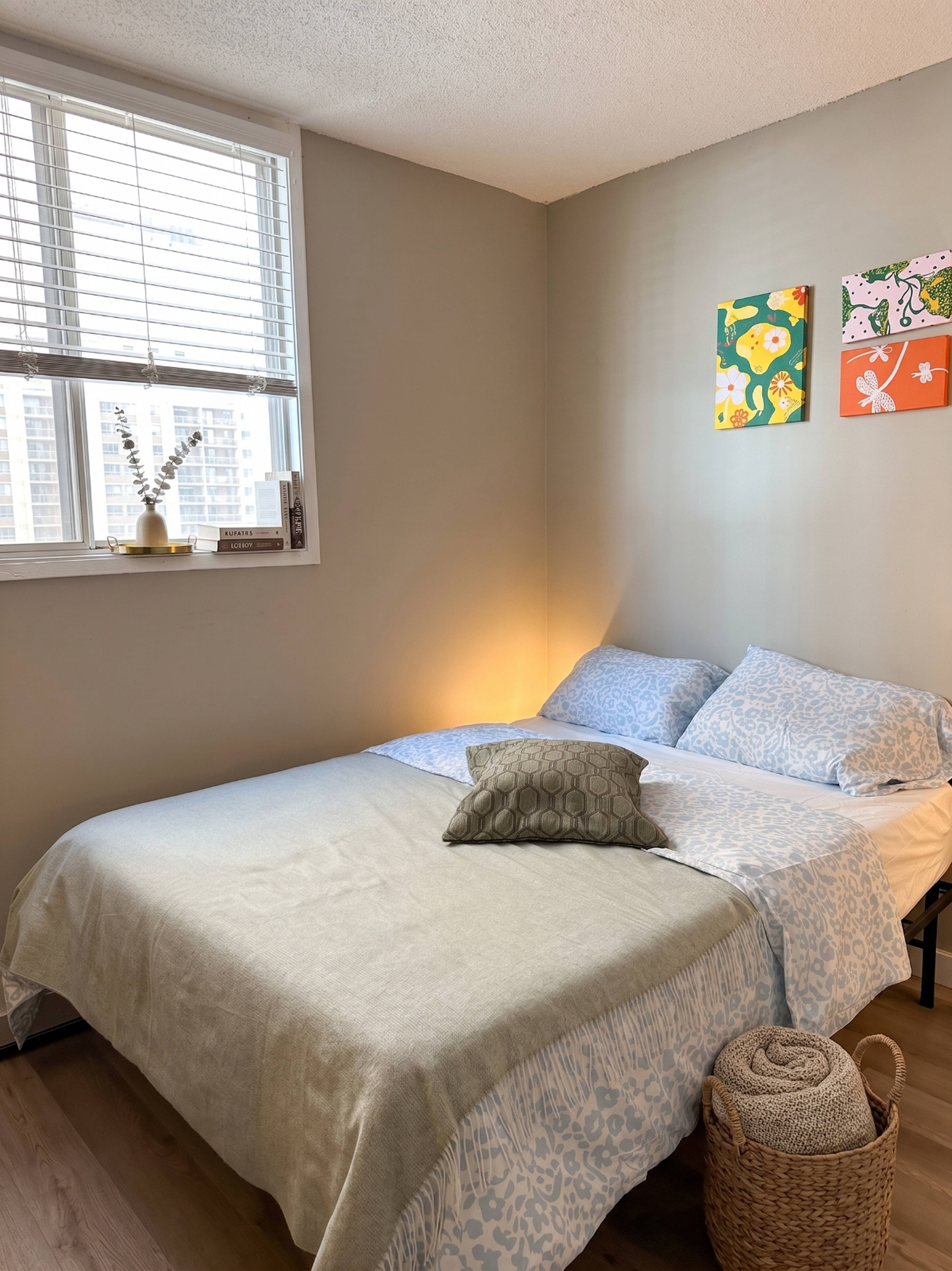 Room for rent $800 / month