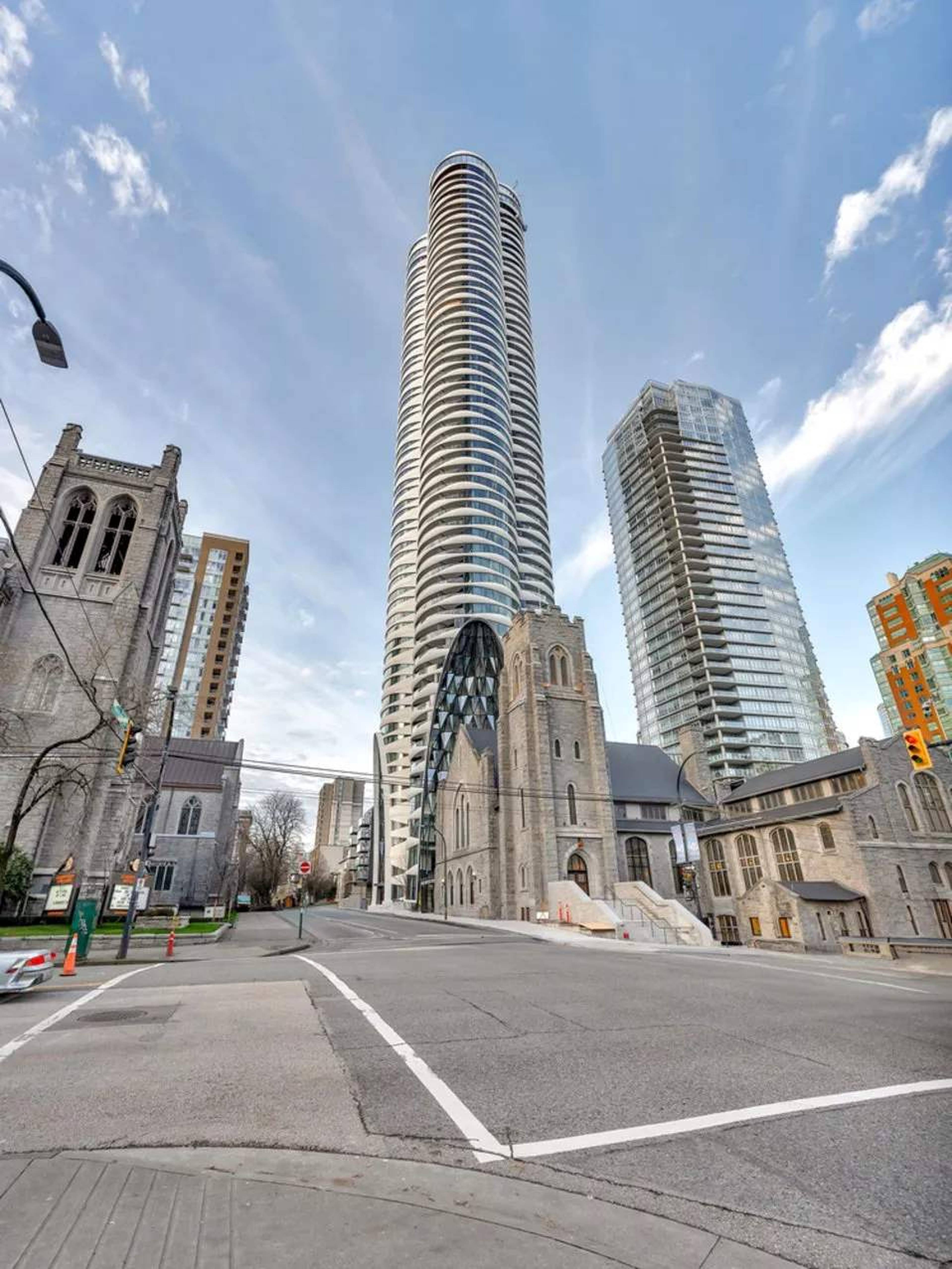 1 ch.  · 1 s. de bains for rent $4,100 / mois