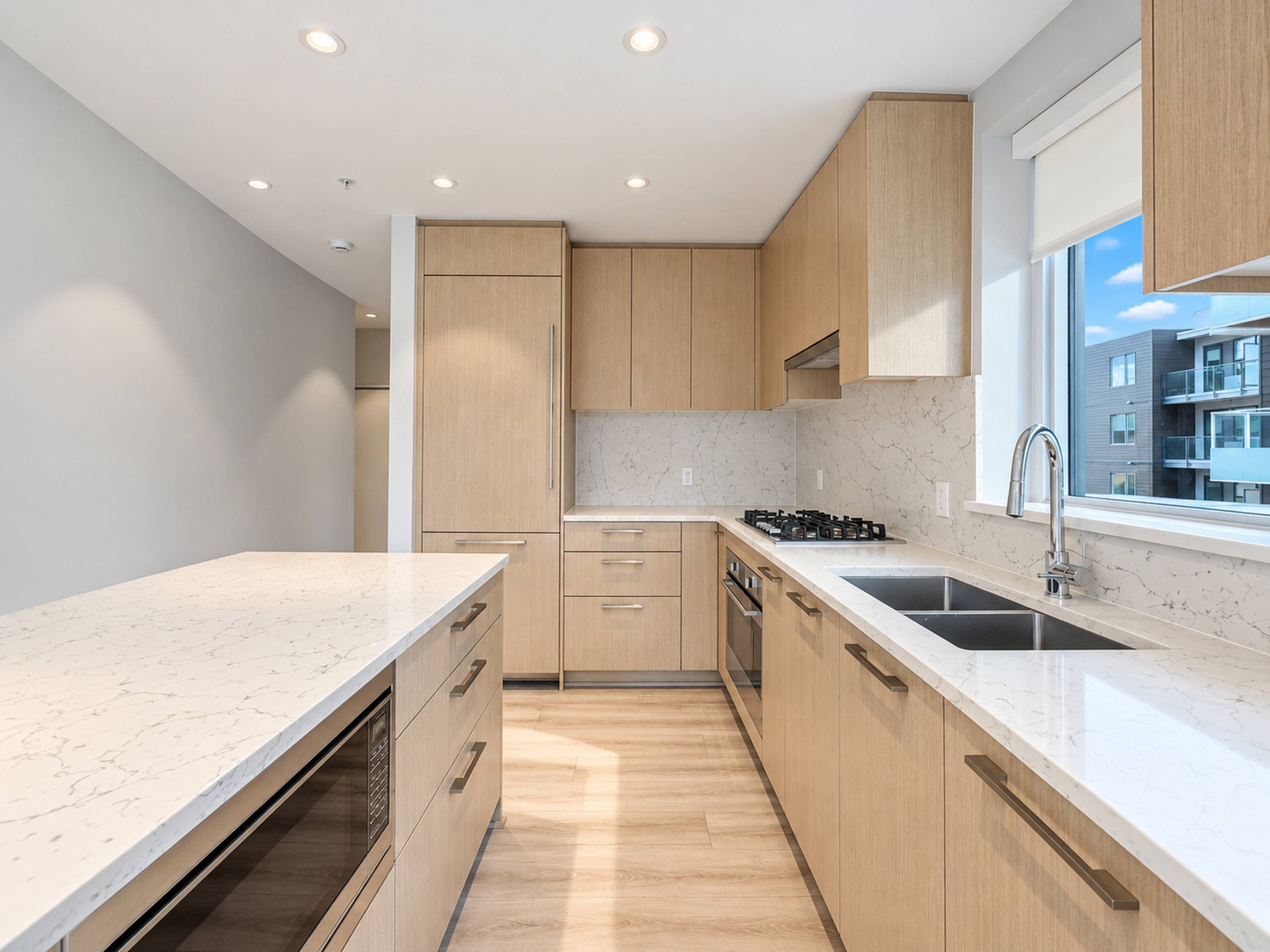 3 ch.  · 2 s. de bains for rent $3,500 / mois