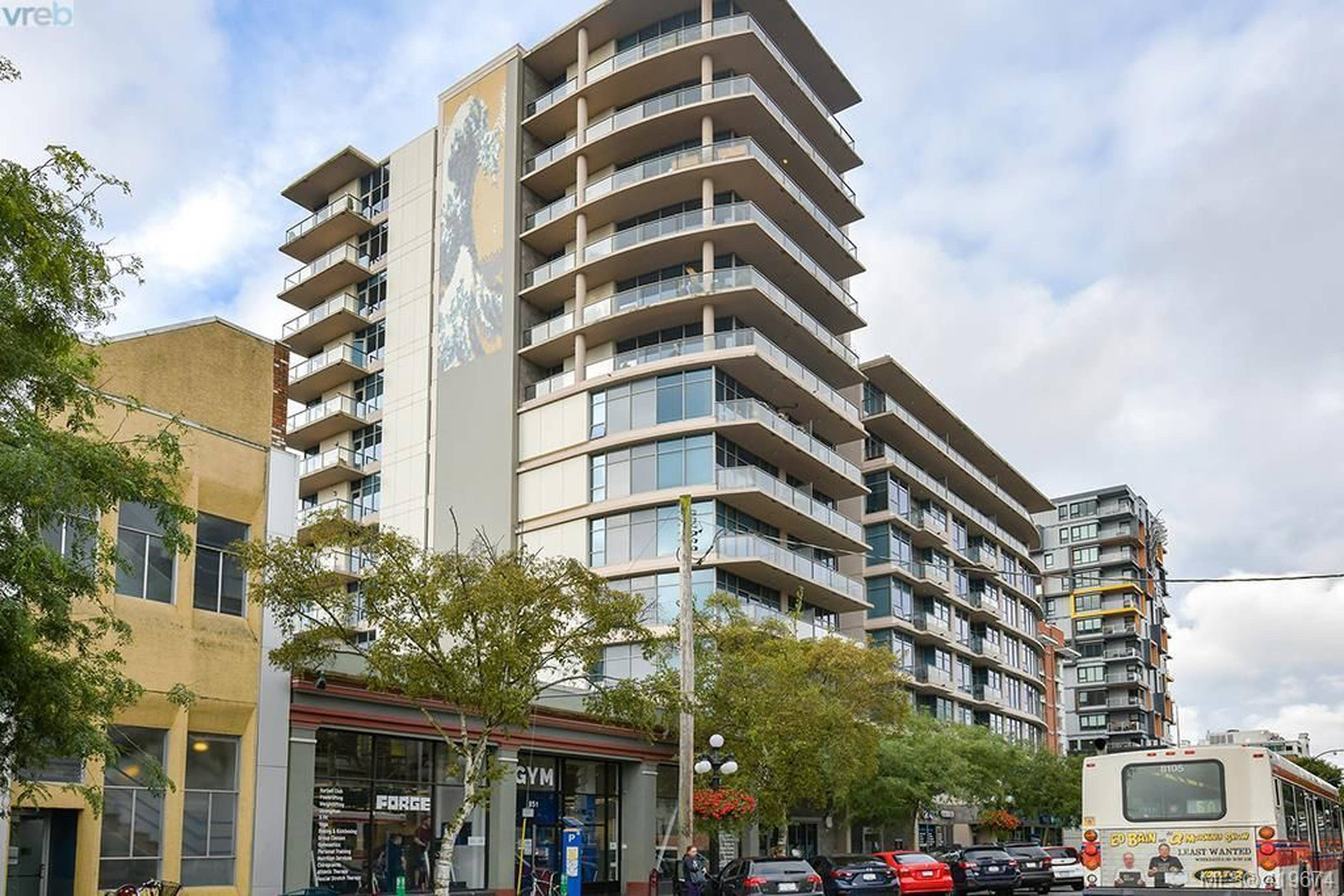 2 室  · 2 卫 for rent $3,200 / 月