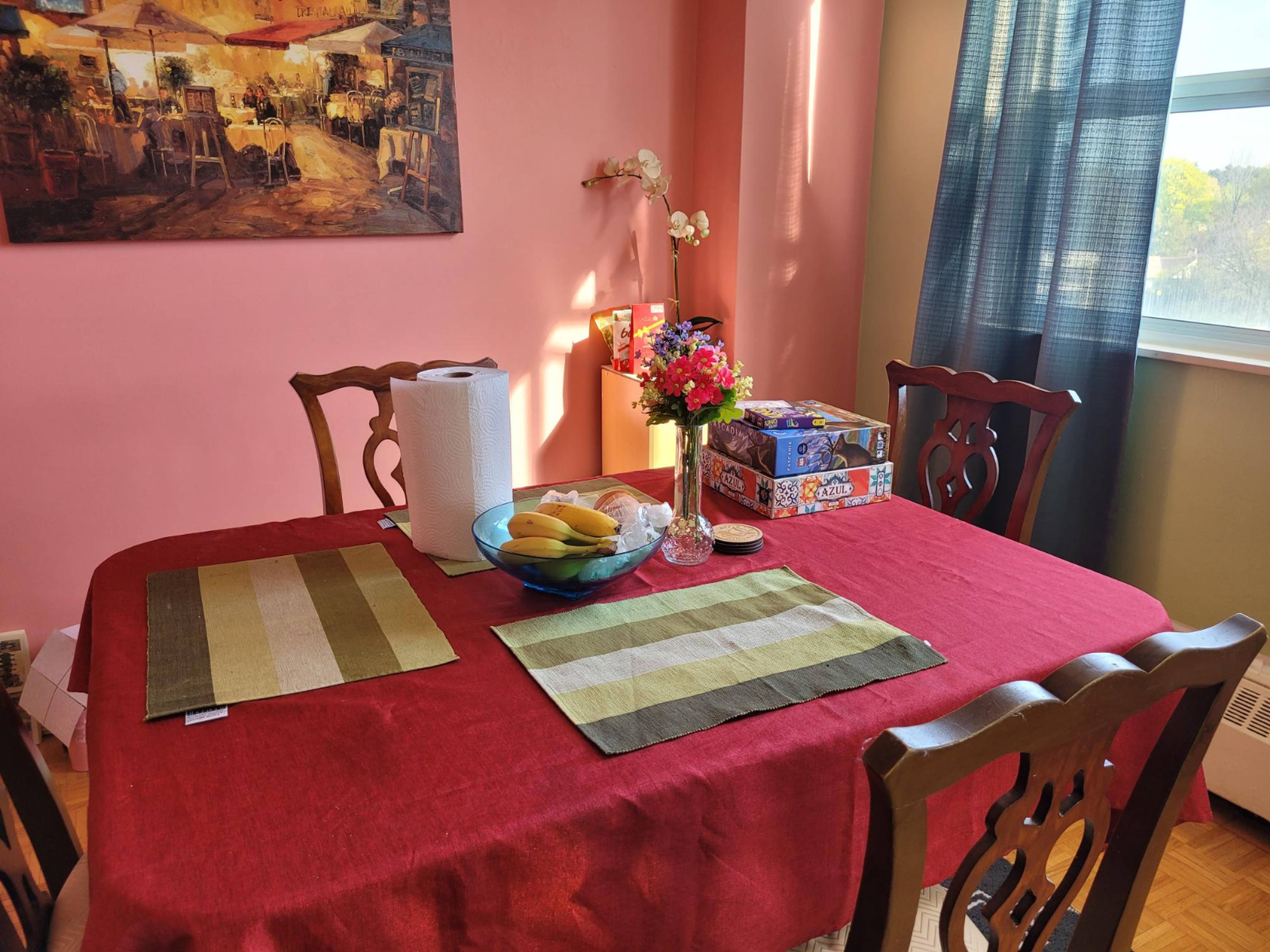 Room for rent $825 / month