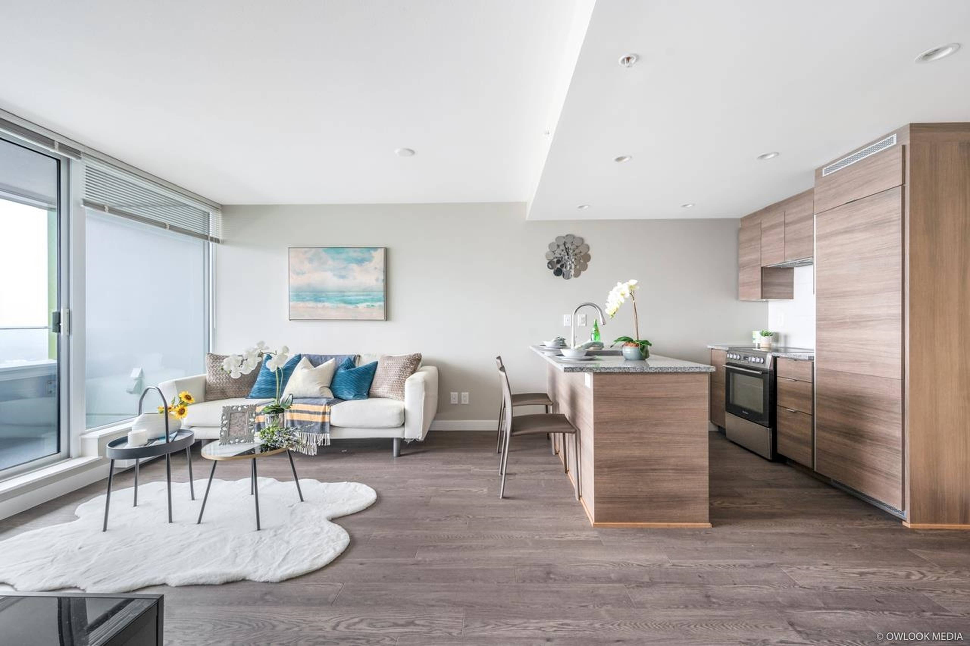 1 ch.  · 1 s. de bains for rent $2,500 / mois