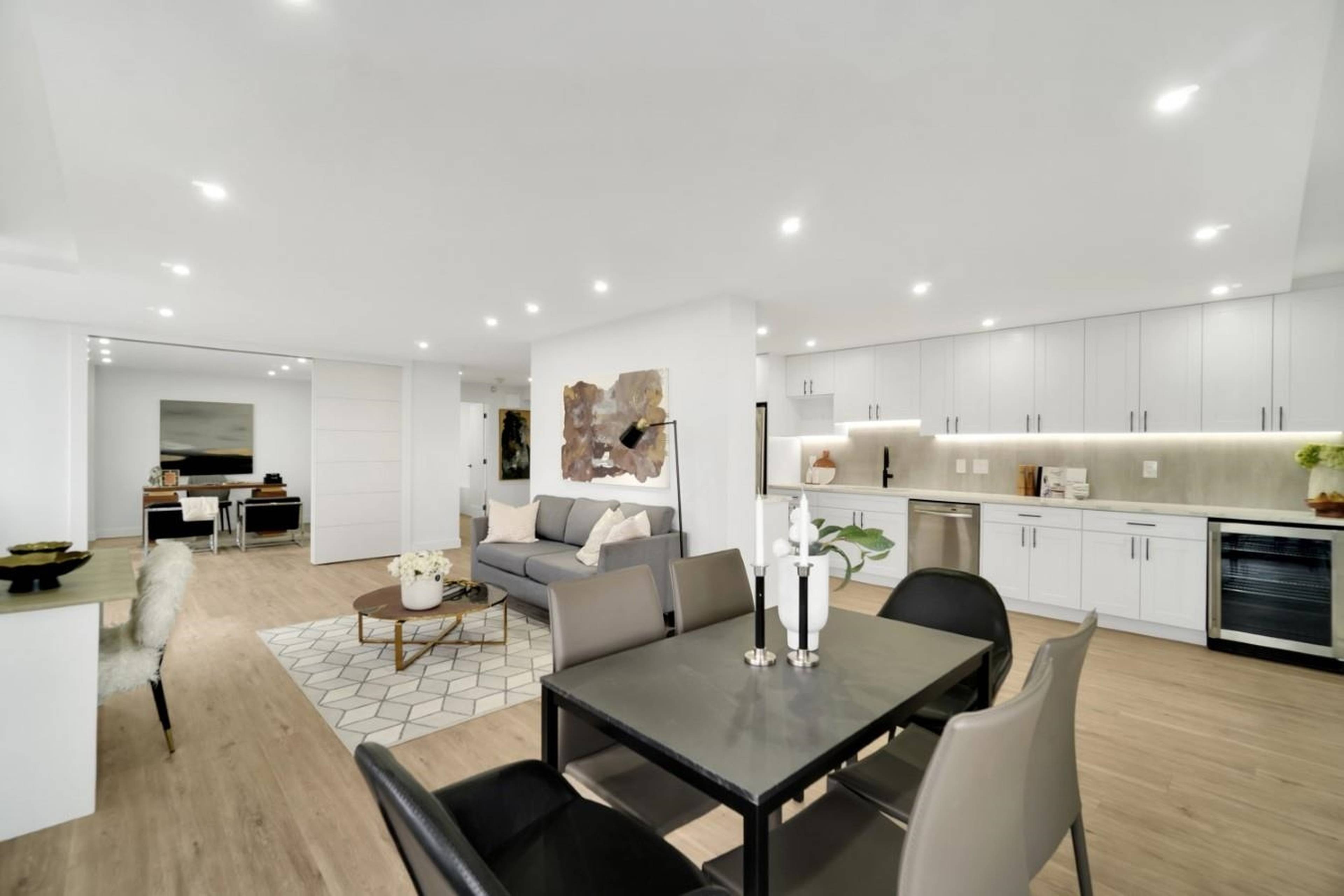 2 ch.  · 1.5 s. de bains for rent $3,000 / mois