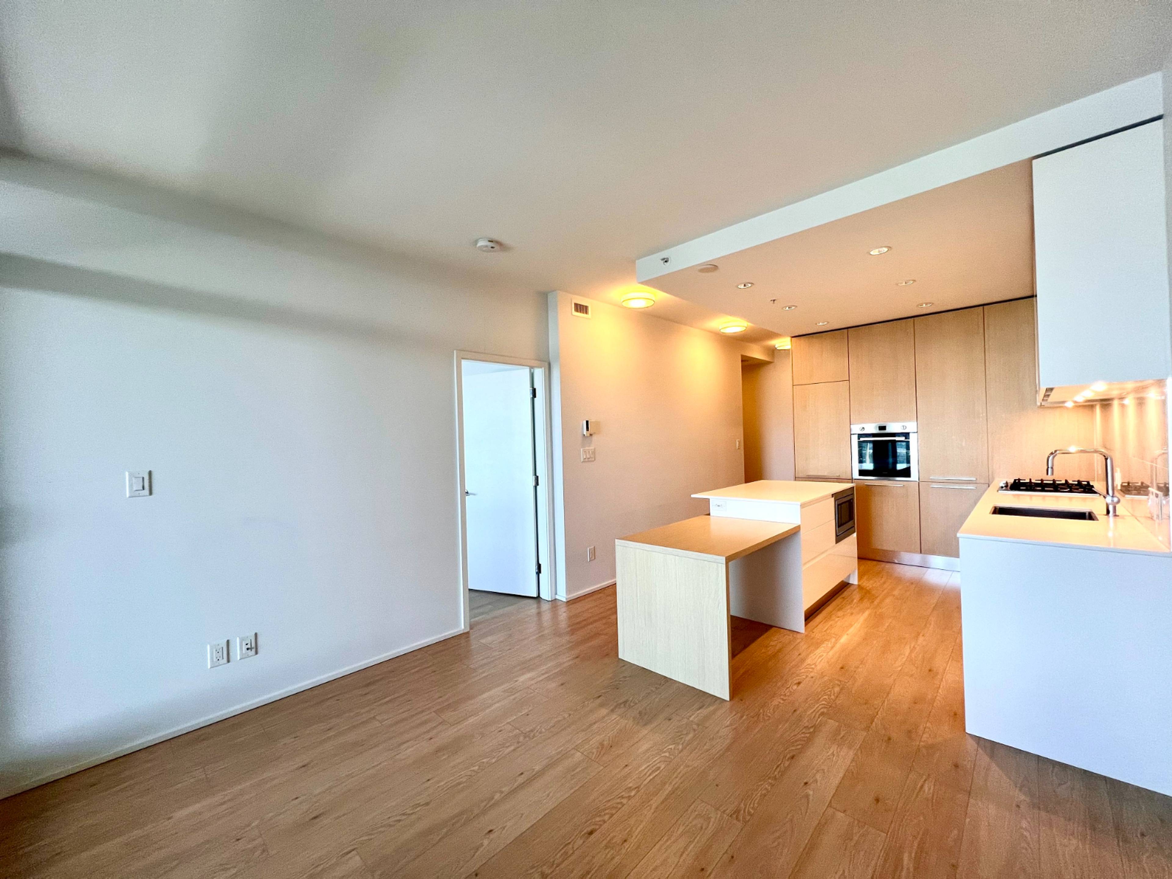 2 ch.  · 2 s. de bains for rent $3,200 / mois