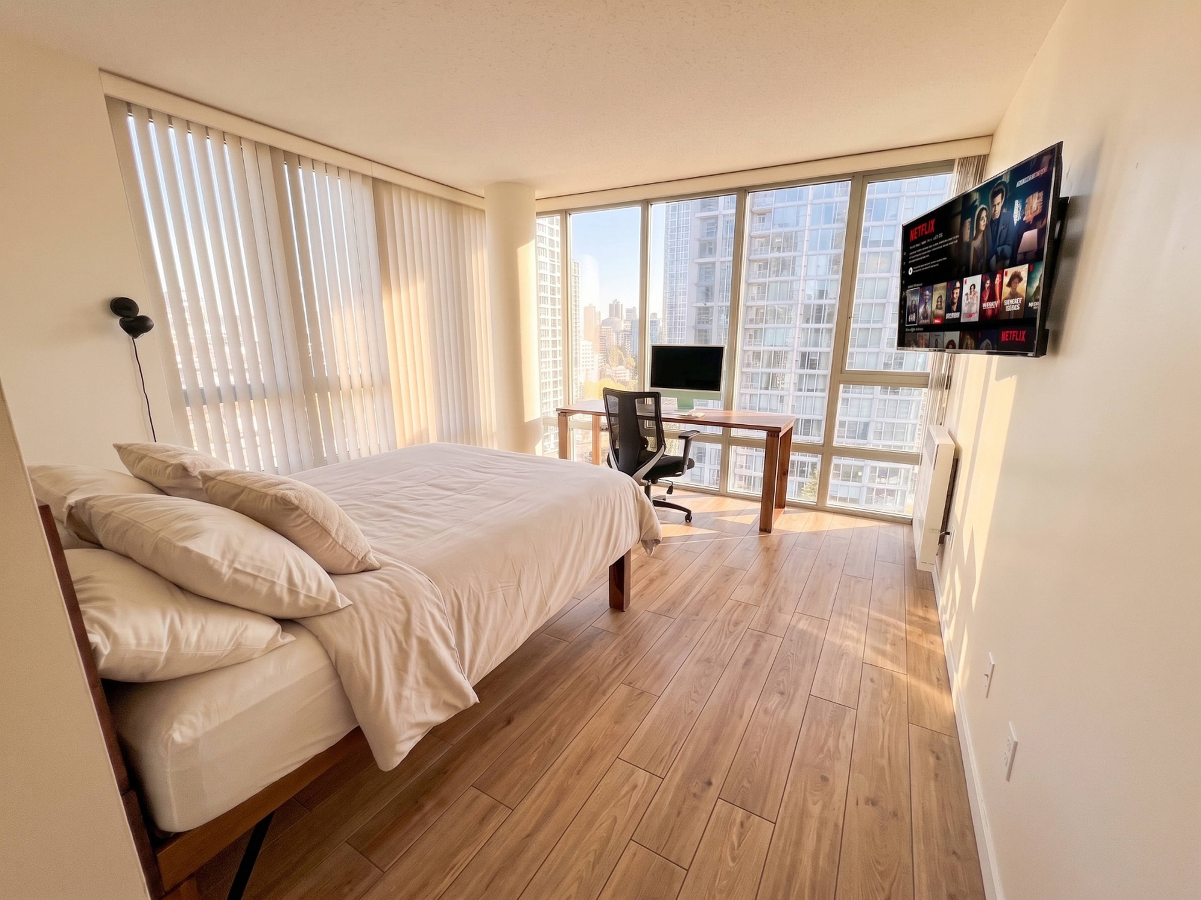 Chambre for rent $2,100 / mois