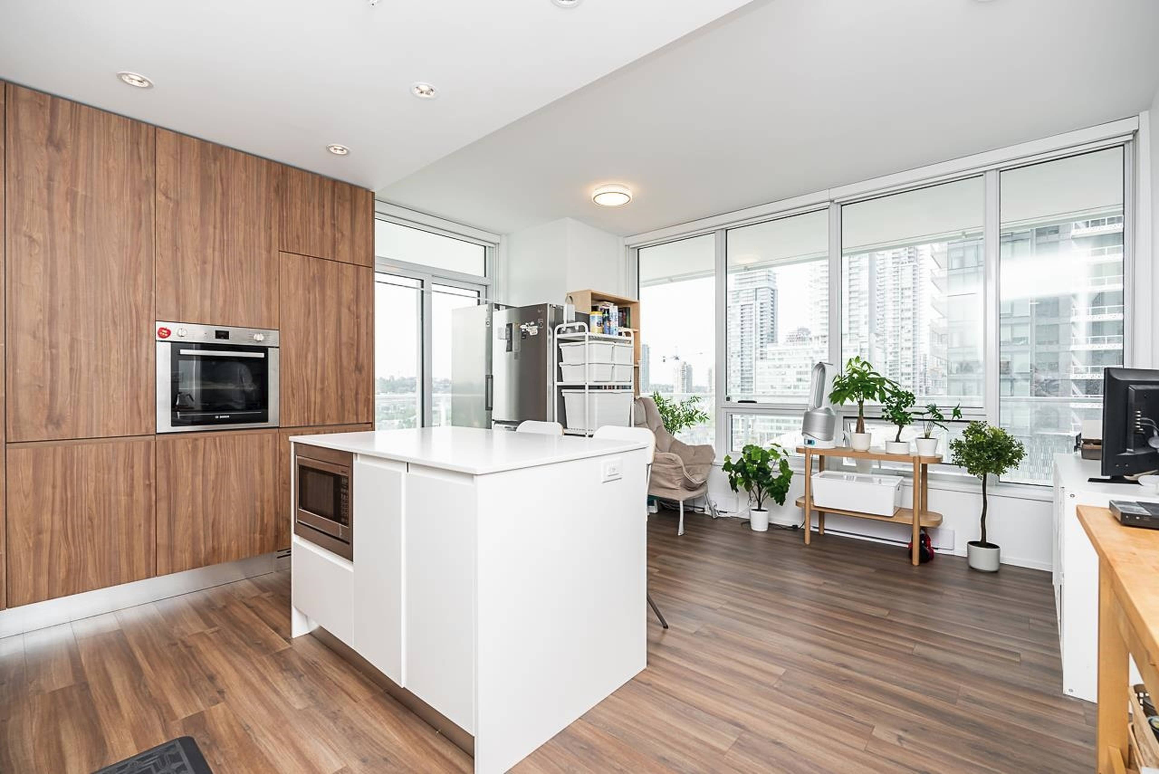 2 ch.  · 2 s. de bains for rent $2,850 / mois