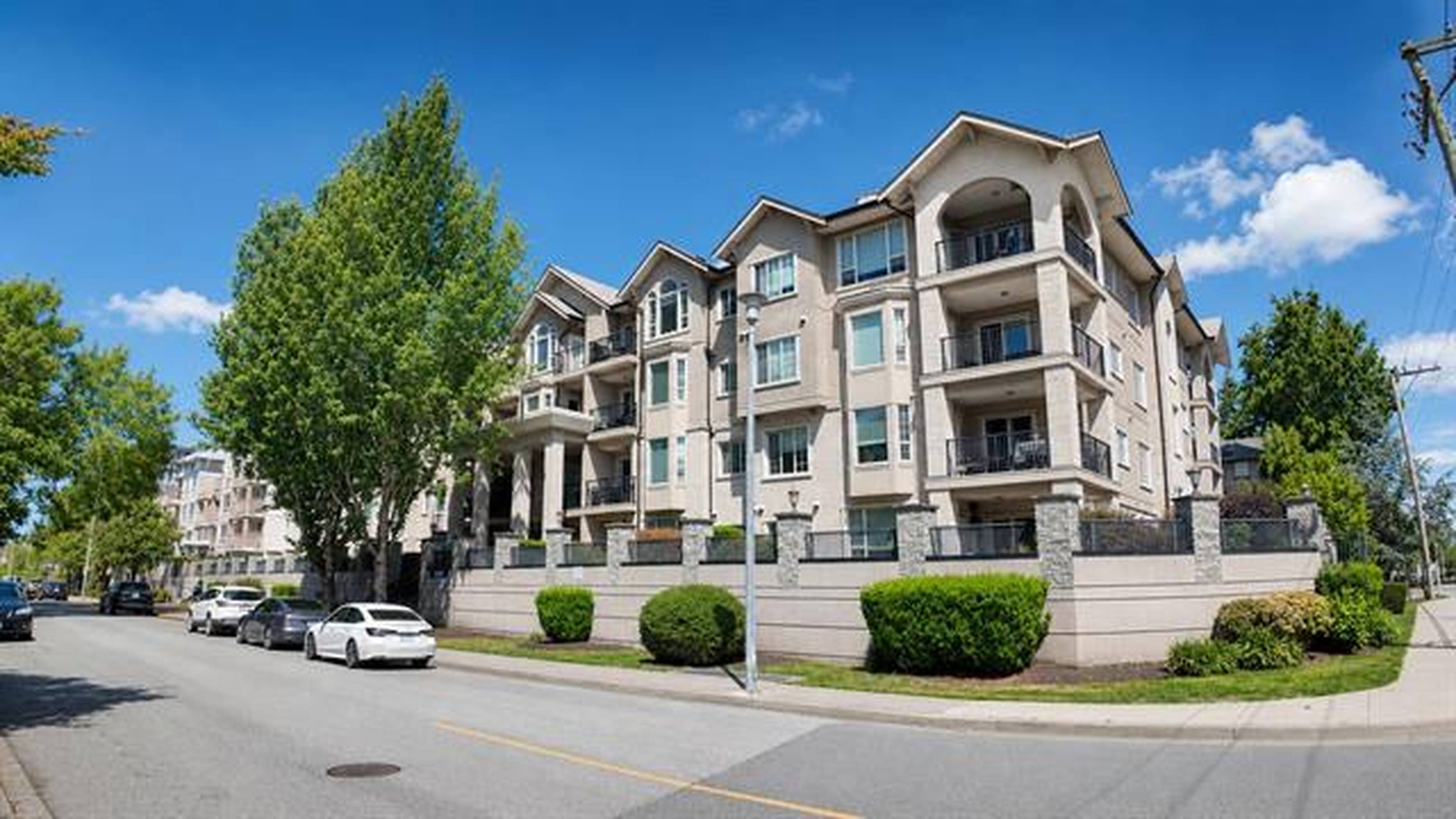 2 Bed  · 2 Bath for rent $1,800 / month