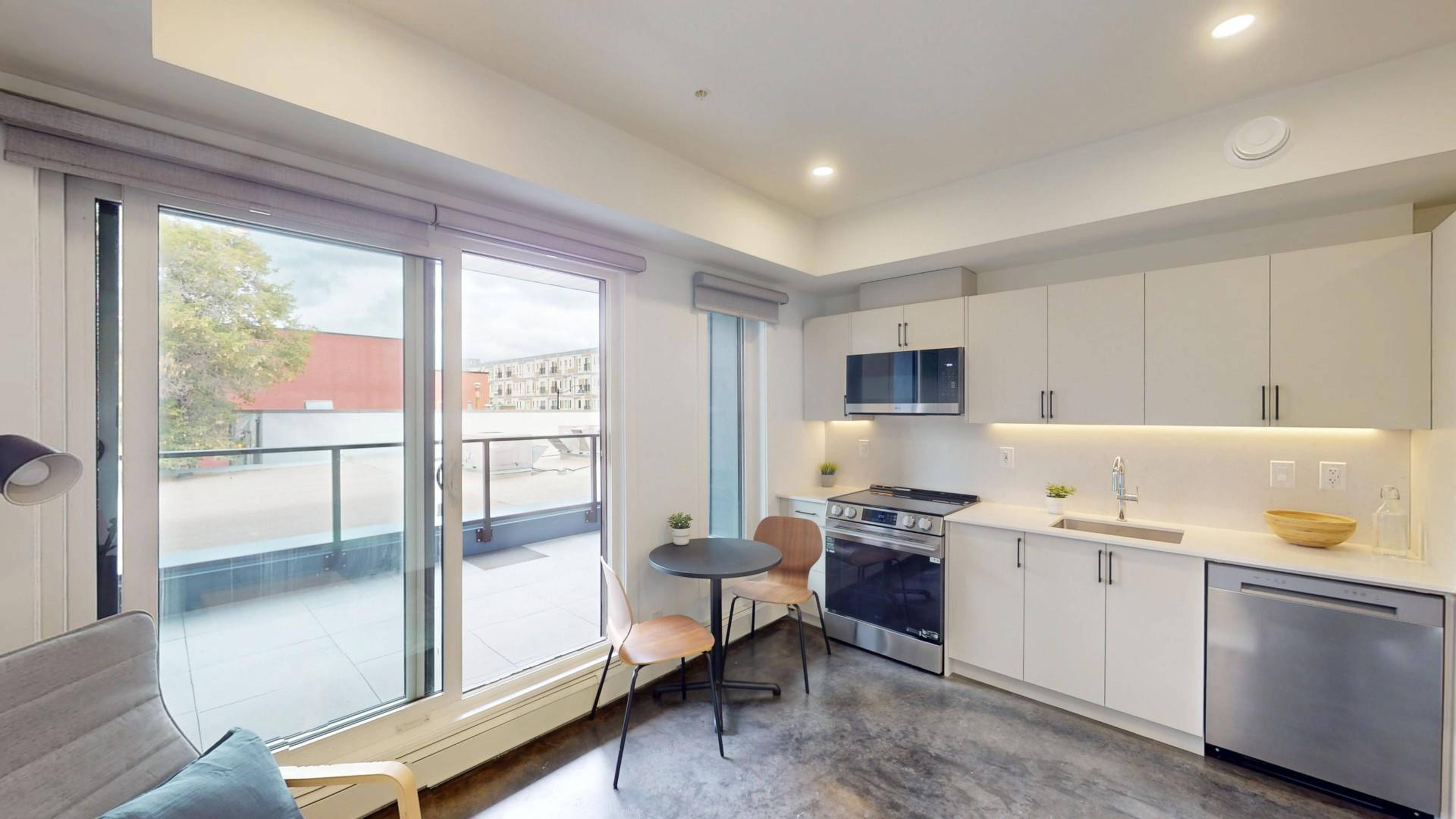 1 室  · 1 卫 for rent $1,400 / 月