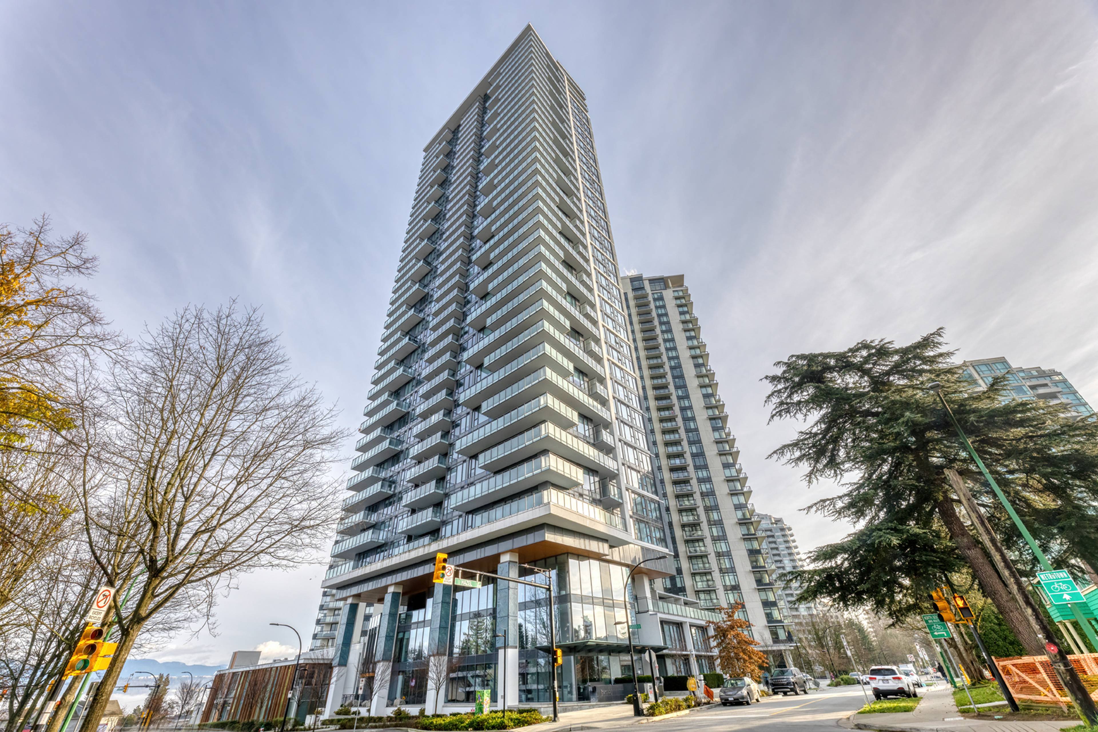 1 ch.  · 1 s. de bains for rent $2,450 / mois