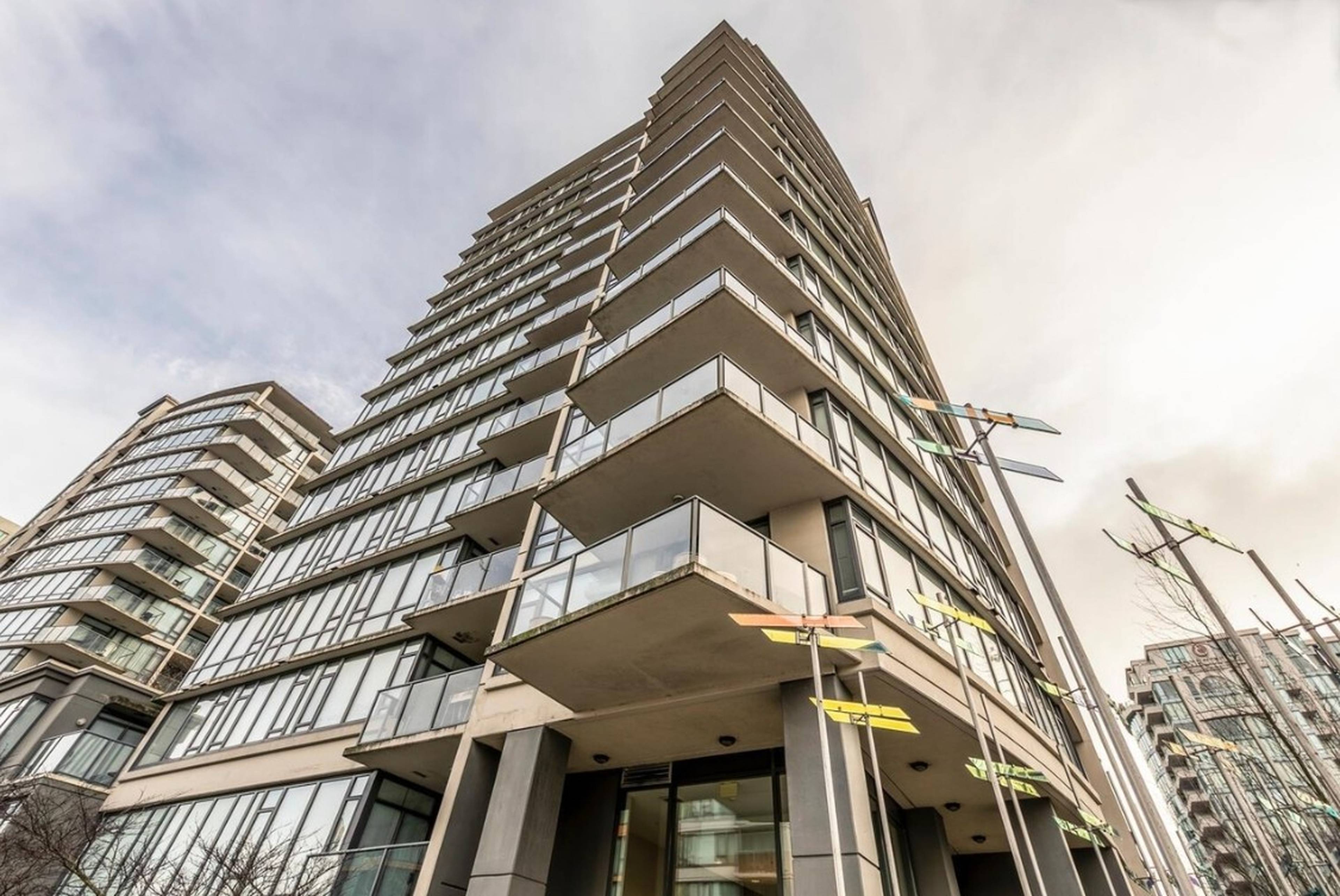 2 Bed  · 2 Bath for rent $2,800 / month