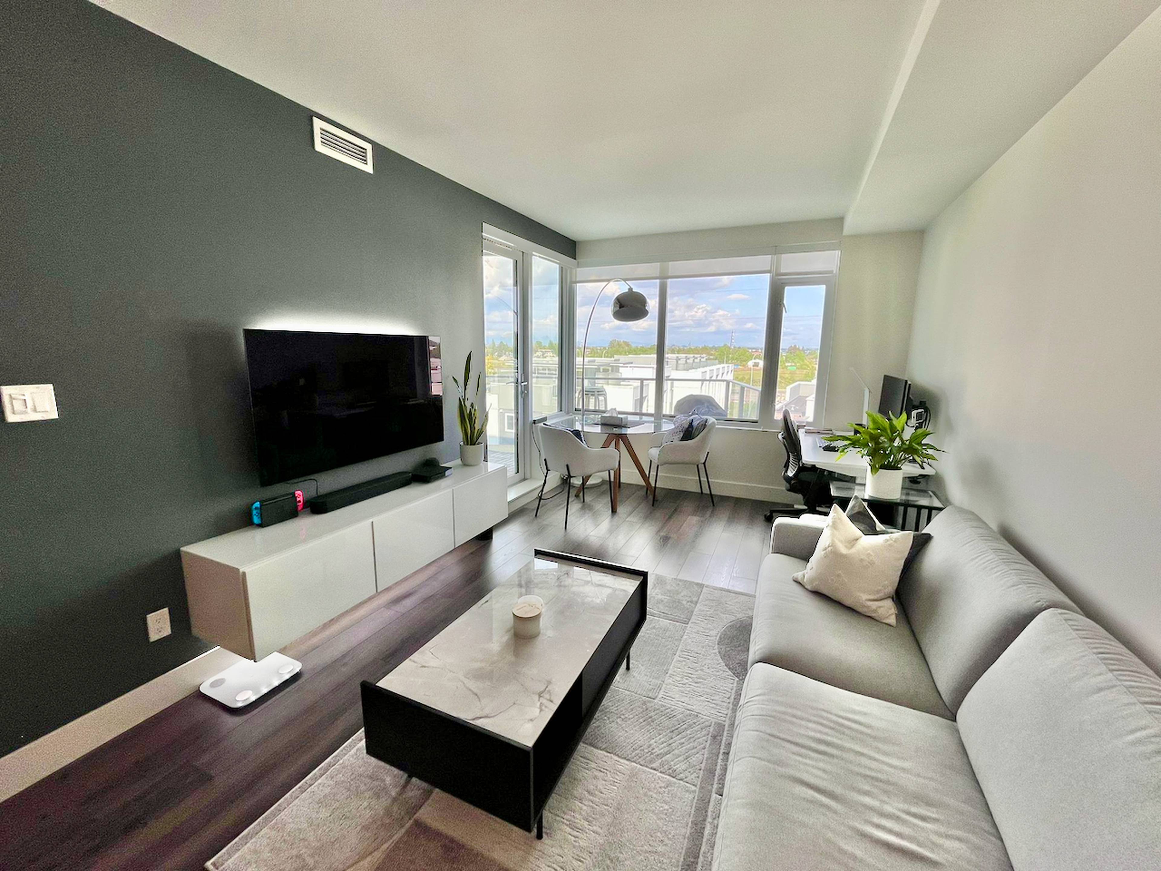 1 室  · 1 卫 for rent $2,350 / 月