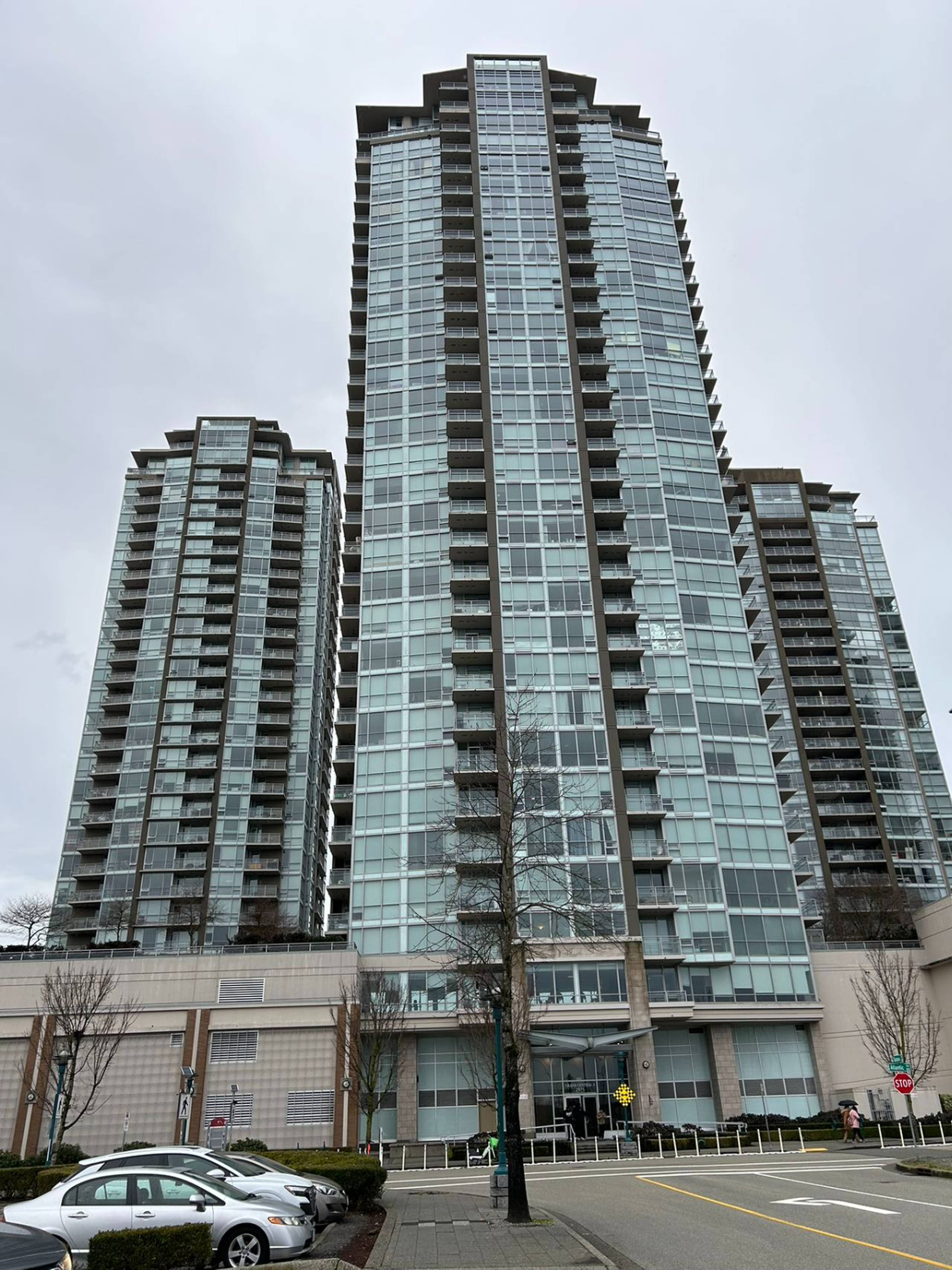 1 ch.  · 1 s. de bains for rent $1,950 / mois