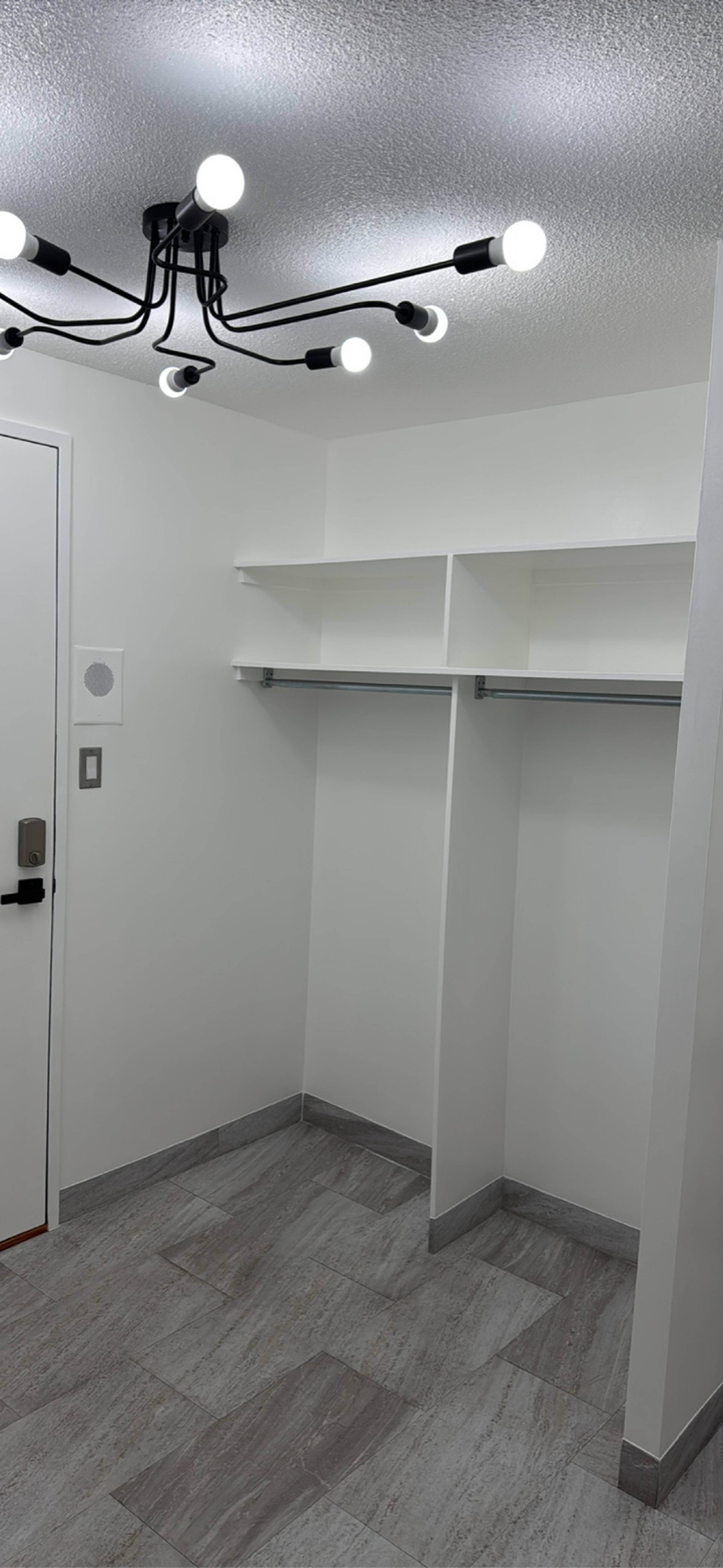 2 Bed  · 1 Bath for rent $2,300 / month