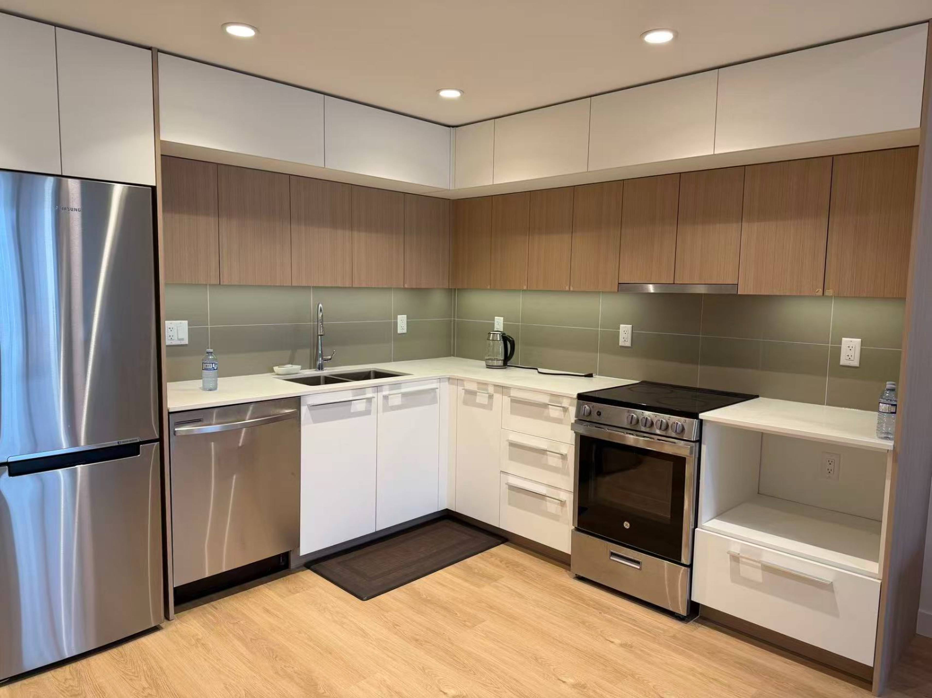 1 ch.  · 1 s. de bains for rent $2,050 / mois