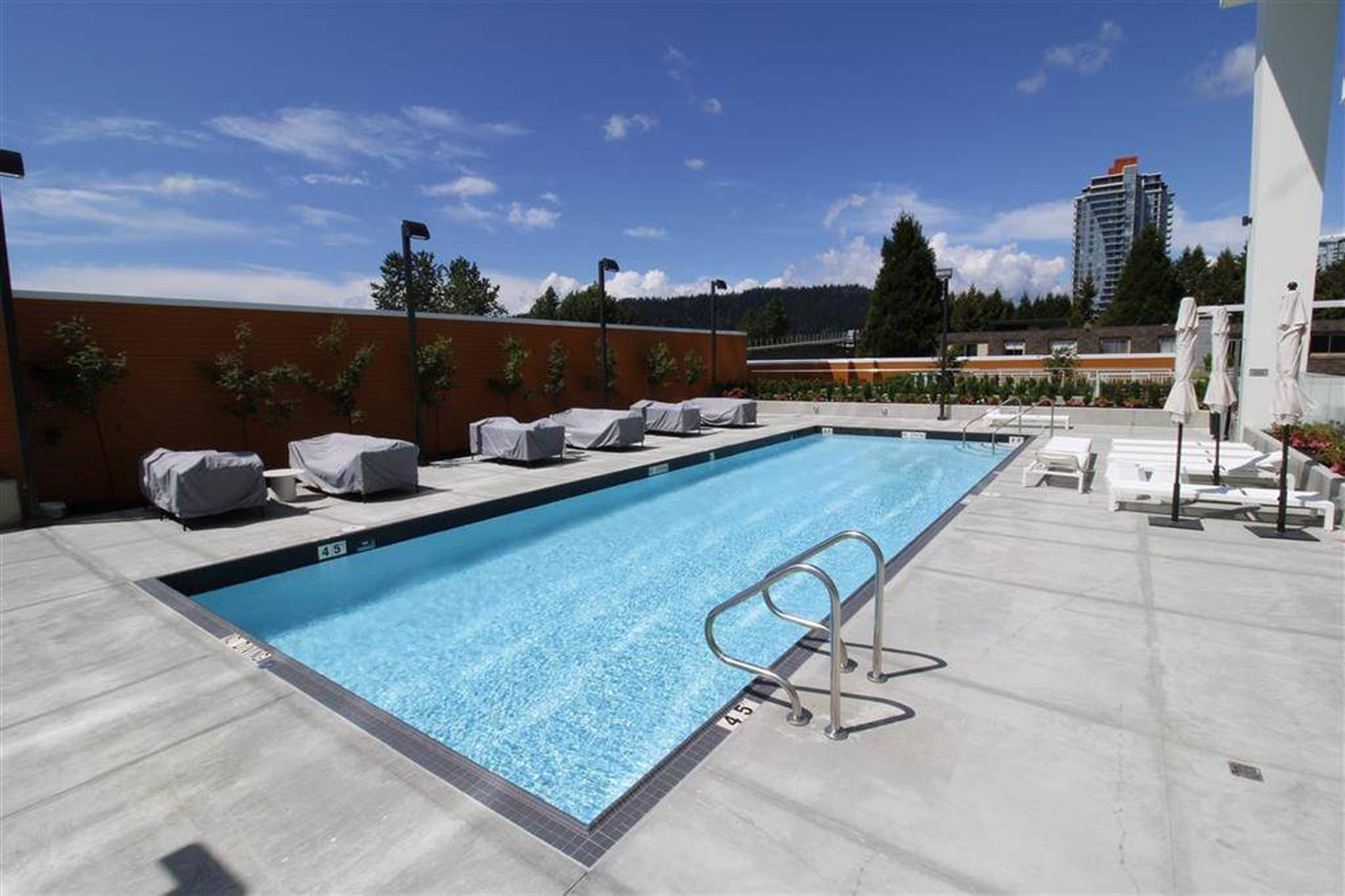 1 室  · 1 卫 for rent $2,200 / 月
