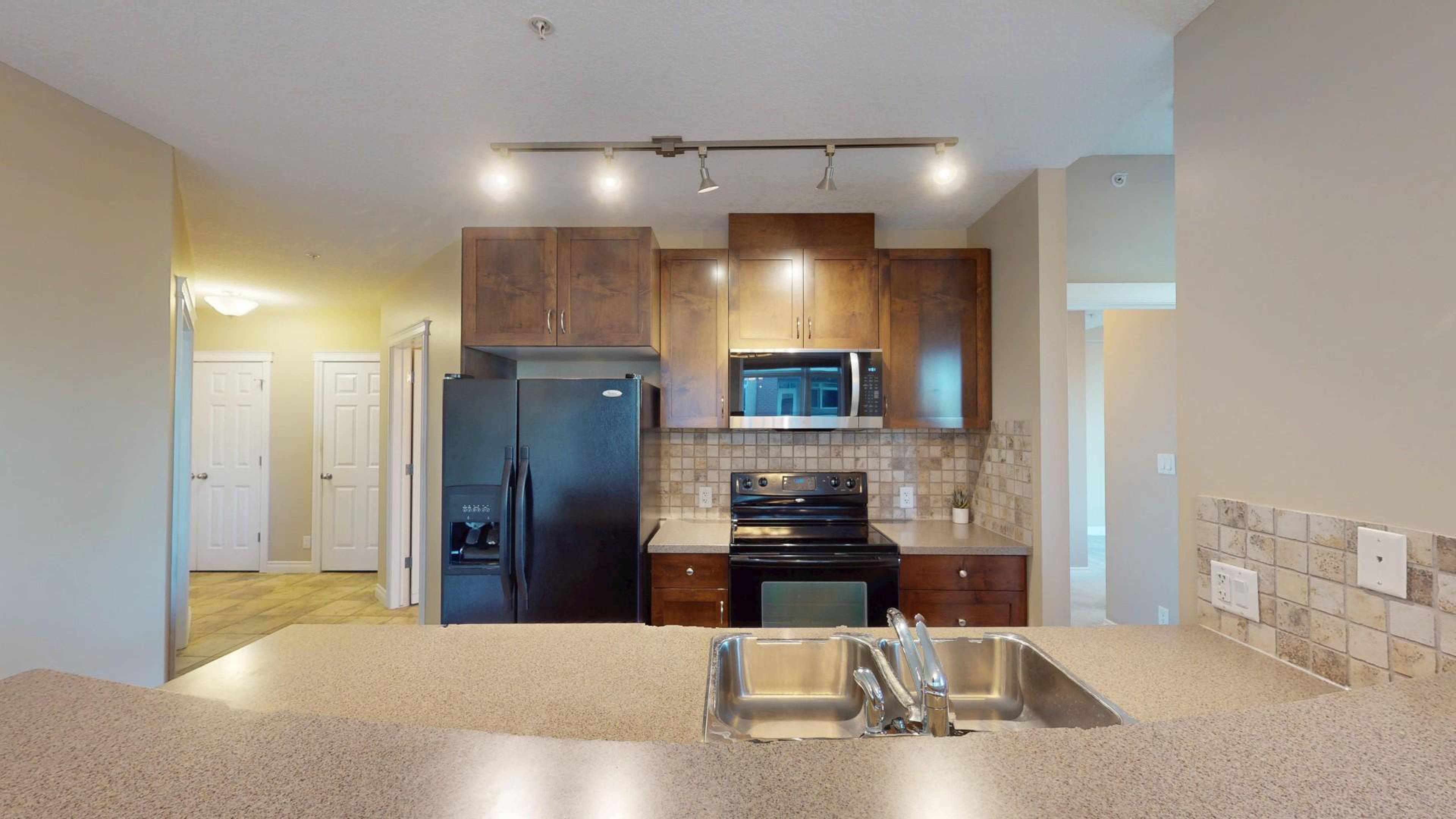 1 室  · 1 卫 for rent $1,795 / 月