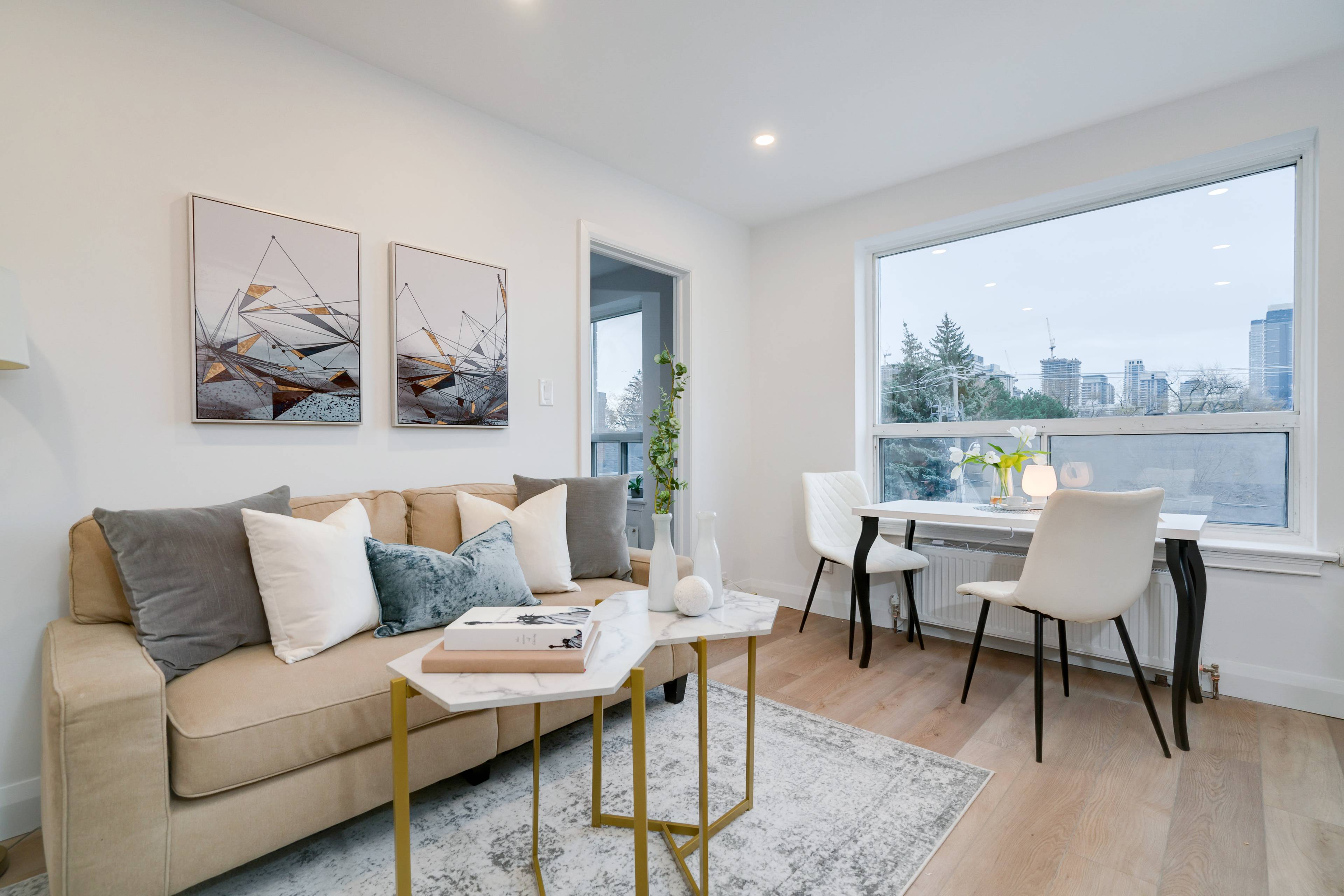 2 室  · 1 卫 for rent $2,090 / 月