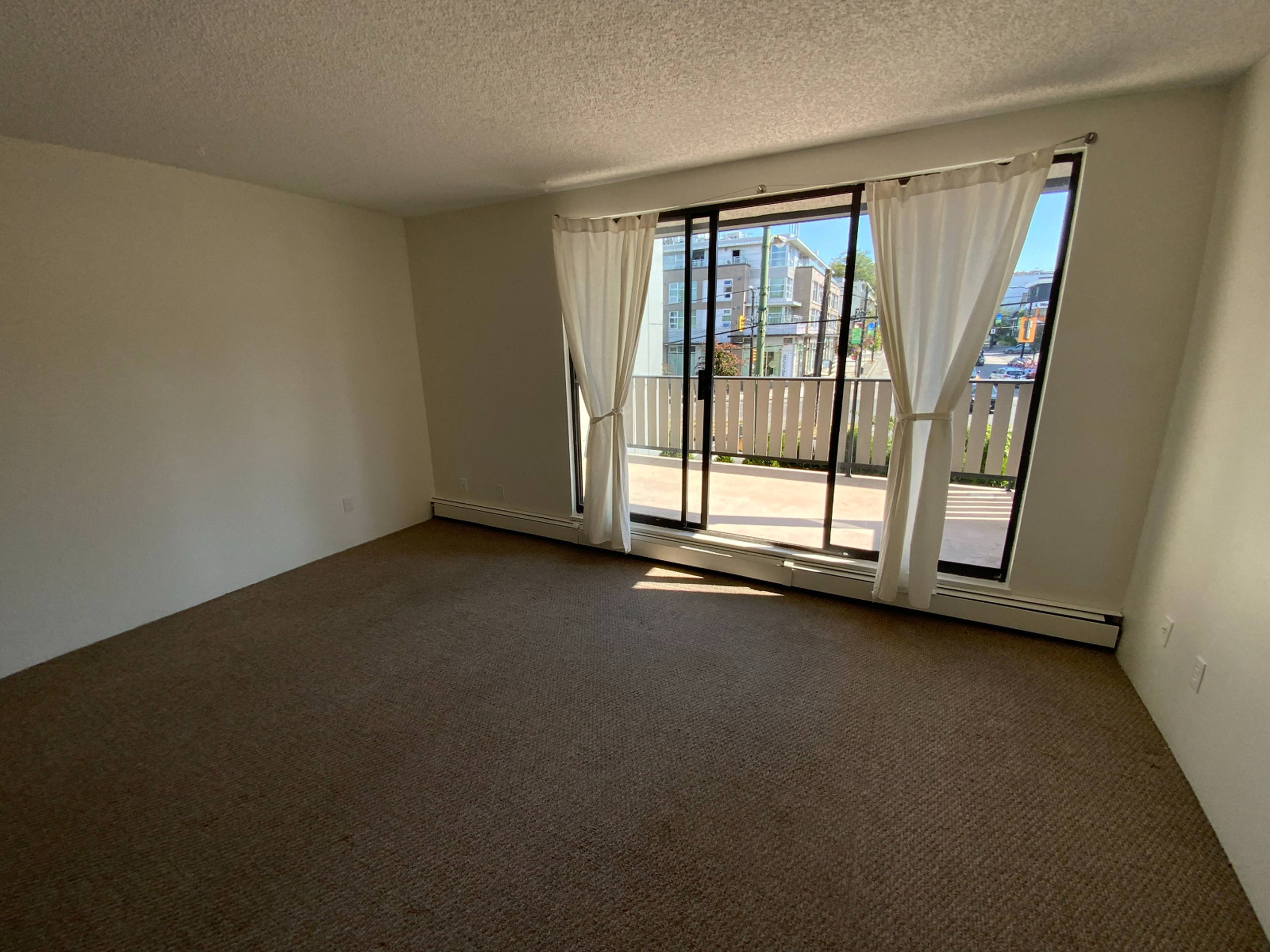 1 室  · 1 卫 for rent $1,950 / 月