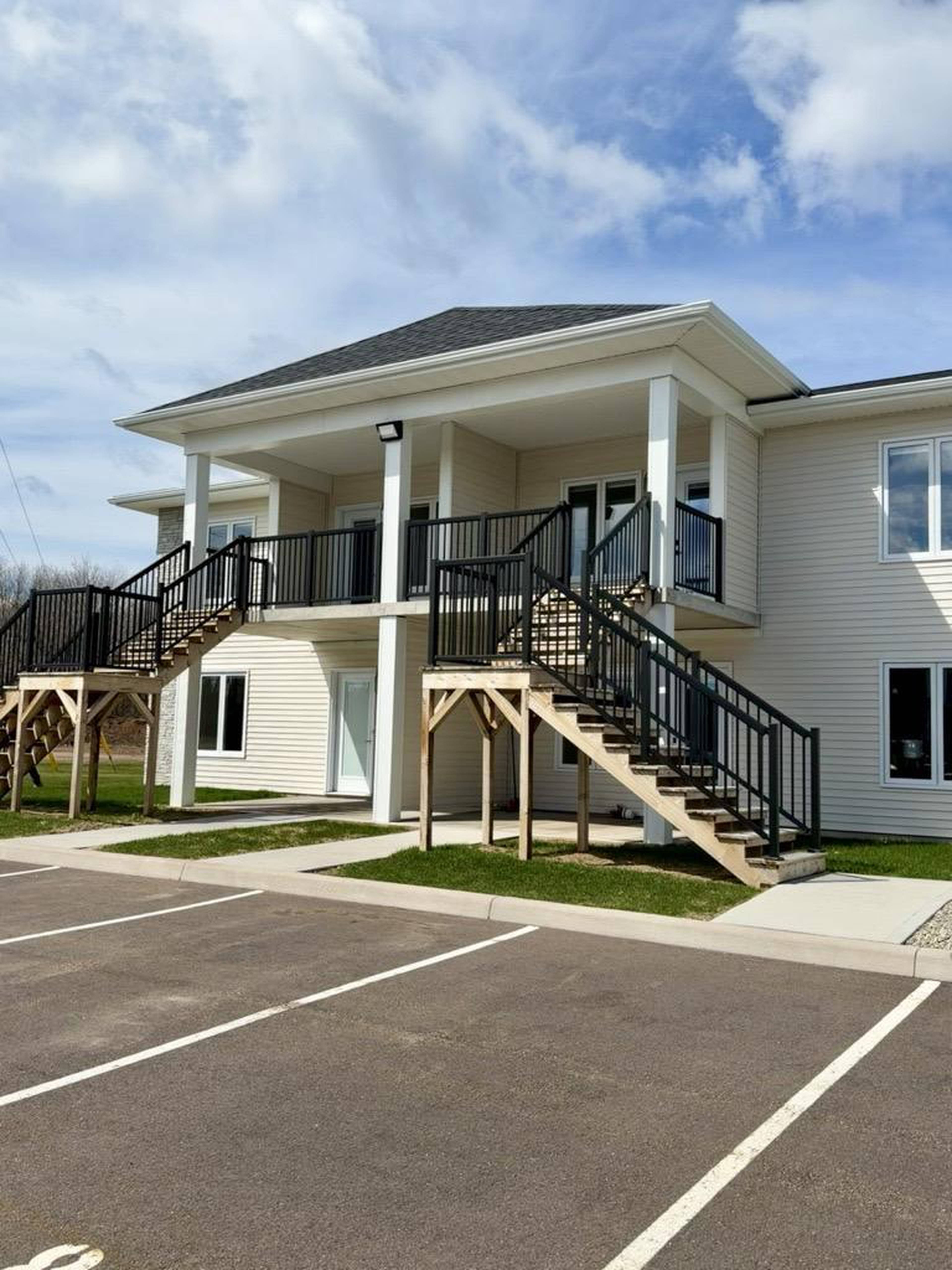2 Bed  · 1 Bath for rent $1,400 / month