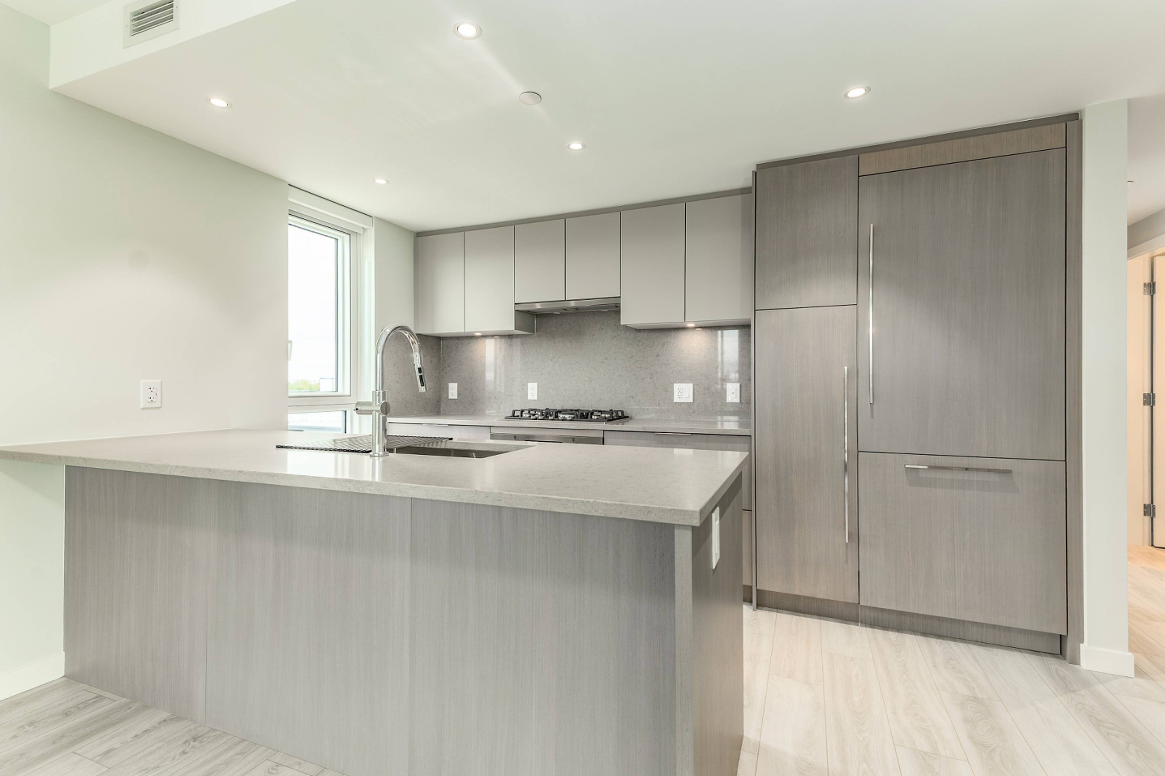 2 ch.  · 1 s. de bains for rent $2,900 / mois
