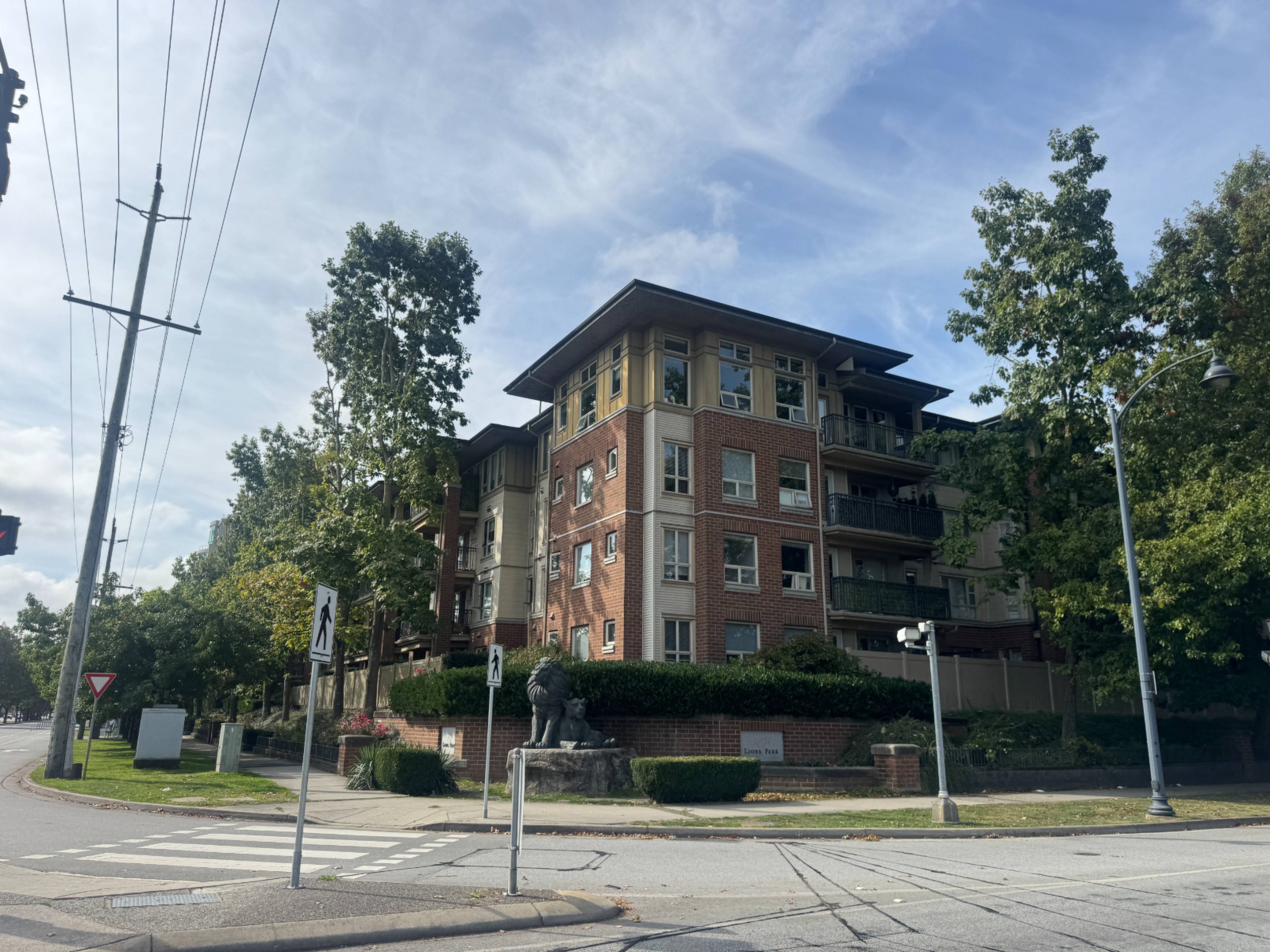 2 Bed  · 2 Bath for rent $2,700 / month