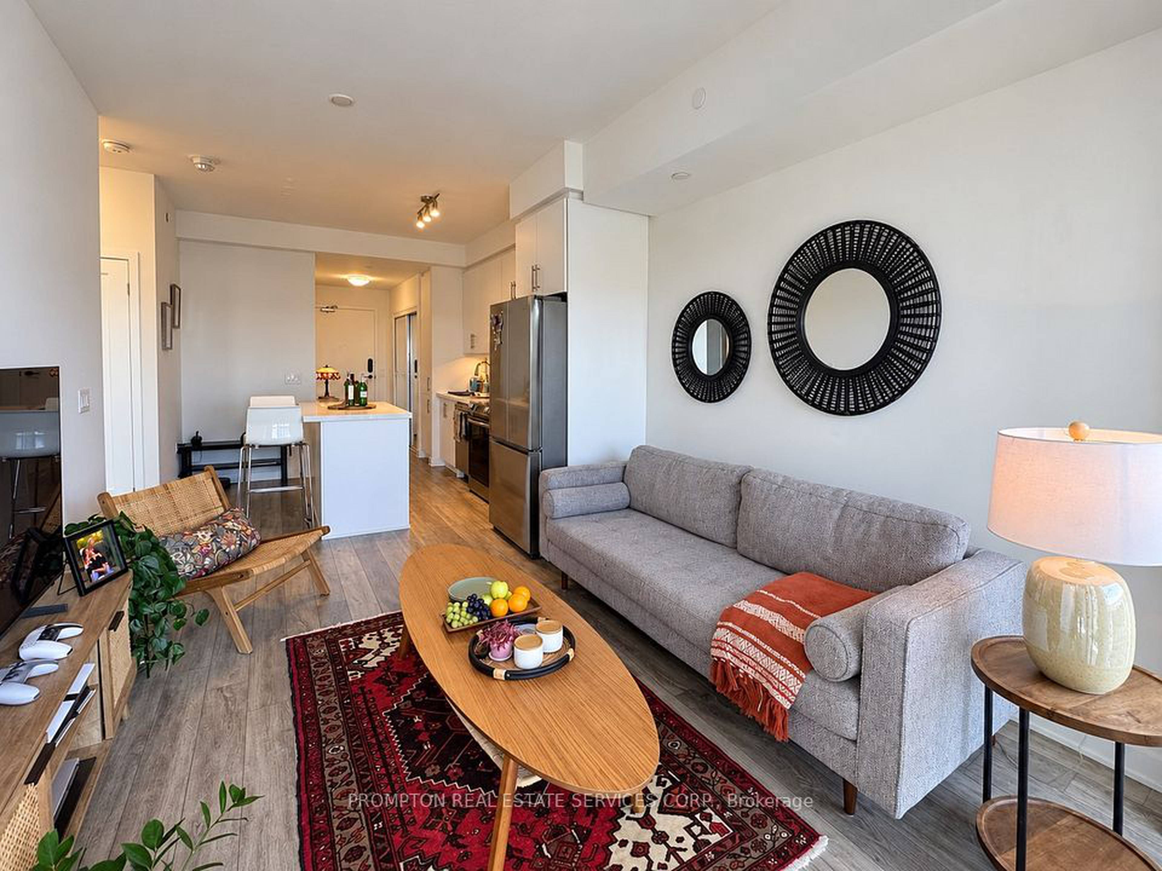 1 ch.  · 1 s. de bains for rent $2,300 / mois